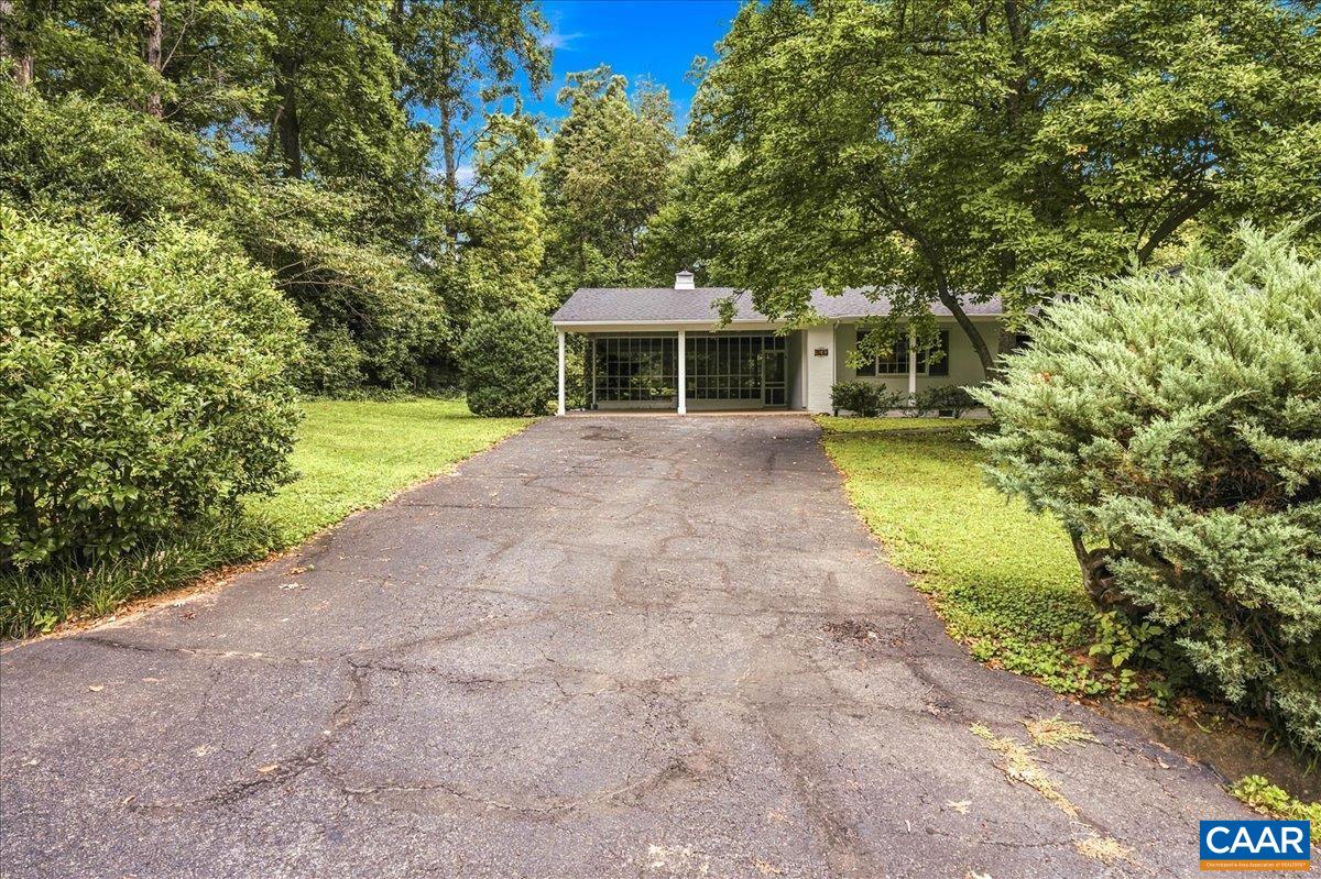 1610 INGLEWOOD DR, CHARLOTTESVILLE, Virginia 22901, 3 Bedrooms Bedrooms, ,2 BathroomsBathrooms,Residential,1610 Inglewood Dr,1610 INGLEWOOD DR,681229 MLS # 681229 1610 INGLEWOOD DR, CHARLOTTESVILLE, Virginia 22901, 3 Bedrooms Bedrooms, ,2 BathroomsBathrooms,Residential,1610 Inglewood Dr,1610 INGLEWOOD DR,681229 MLS # 681229