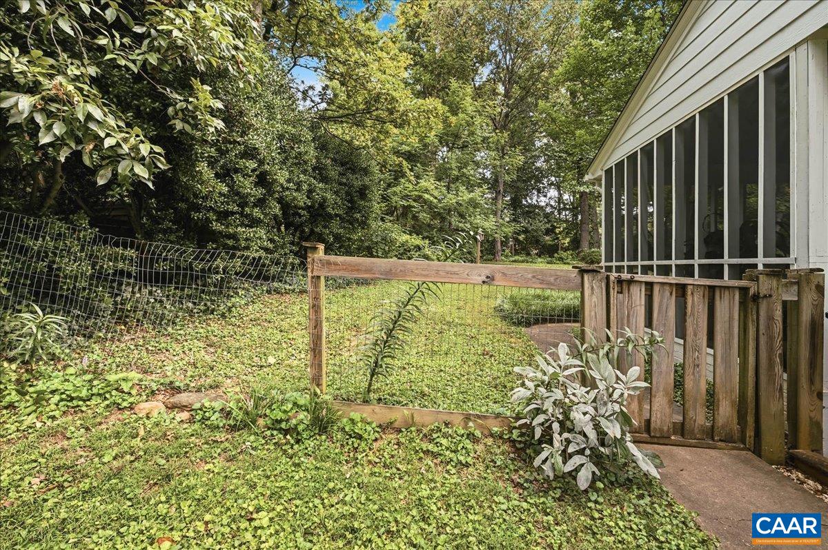 1610 INGLEWOOD DR, CHARLOTTESVILLE, Virginia 22901, 3 Bedrooms Bedrooms, ,2 BathroomsBathrooms,Residential,1610 Inglewood Dr,1610 INGLEWOOD DR,681229 MLS # 681229 1610 INGLEWOOD DR, CHARLOTTESVILLE, Virginia 22901, 3 Bedrooms Bedrooms, ,2 BathroomsBathrooms,Residential,1610 Inglewood Dr,1610 INGLEWOOD DR,681229 MLS # 681229