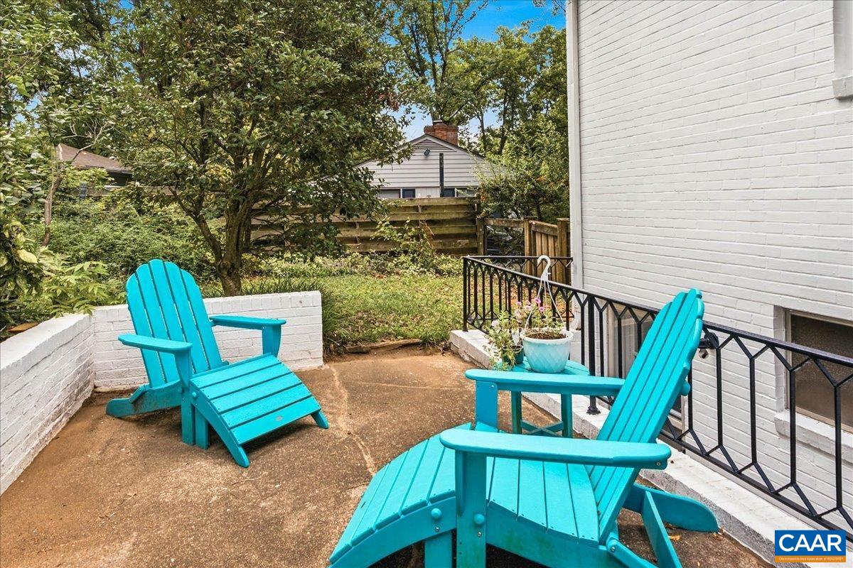 1610 INGLEWOOD DR, CHARLOTTESVILLE, Virginia 22901, 3 Bedrooms Bedrooms, ,2 BathroomsBathrooms,Residential,1610 Inglewood Dr,1610 INGLEWOOD DR,681229 MLS # 681229 1610 INGLEWOOD DR, CHARLOTTESVILLE, Virginia 22901, 3 Bedrooms Bedrooms, ,2 BathroomsBathrooms,Residential,1610 Inglewood Dr,1610 INGLEWOOD DR,681229 MLS # 681229