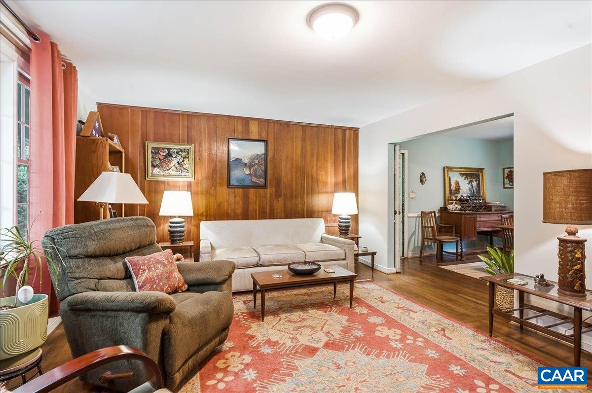 1610 INGLEWOOD DR, CHARLOTTESVILLE, Virginia 22901, 3 Bedrooms Bedrooms, ,2 BathroomsBathrooms,Residential,1610 Inglewood Dr,1610 INGLEWOOD DR,681229 MLS # 681229 1610 INGLEWOOD DR, CHARLOTTESVILLE, Virginia 22901, 3 Bedrooms Bedrooms, ,2 BathroomsBathrooms,Residential,1610 Inglewood Dr,1610 INGLEWOOD DR,681229 MLS # 681229