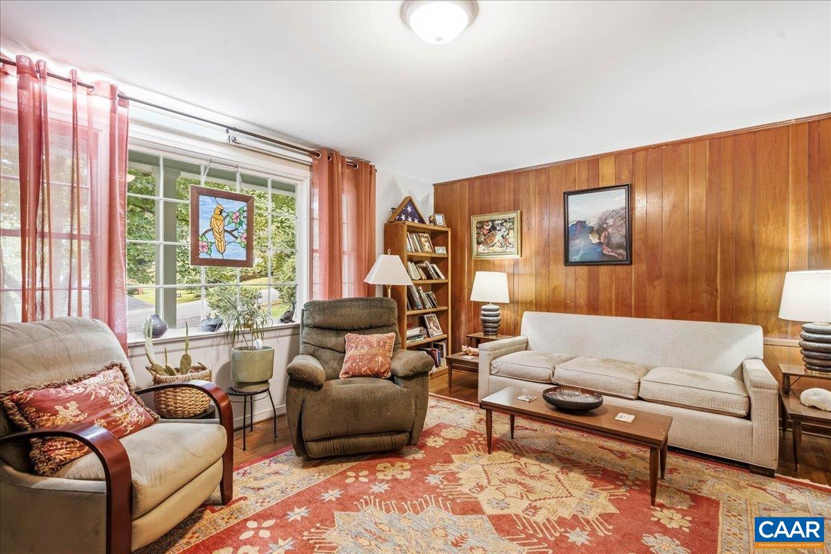 1610 INGLEWOOD DR, CHARLOTTESVILLE, Virginia 22901, 3 Bedrooms Bedrooms, ,2 BathroomsBathrooms,Residential,1610 Inglewood Dr,1610 INGLEWOOD DR,681229 MLS # 681229 1610 INGLEWOOD DR, CHARLOTTESVILLE, Virginia 22901, 3 Bedrooms Bedrooms, ,2 BathroomsBathrooms,Residential,1610 Inglewood Dr,1610 INGLEWOOD DR,681229 MLS # 681229