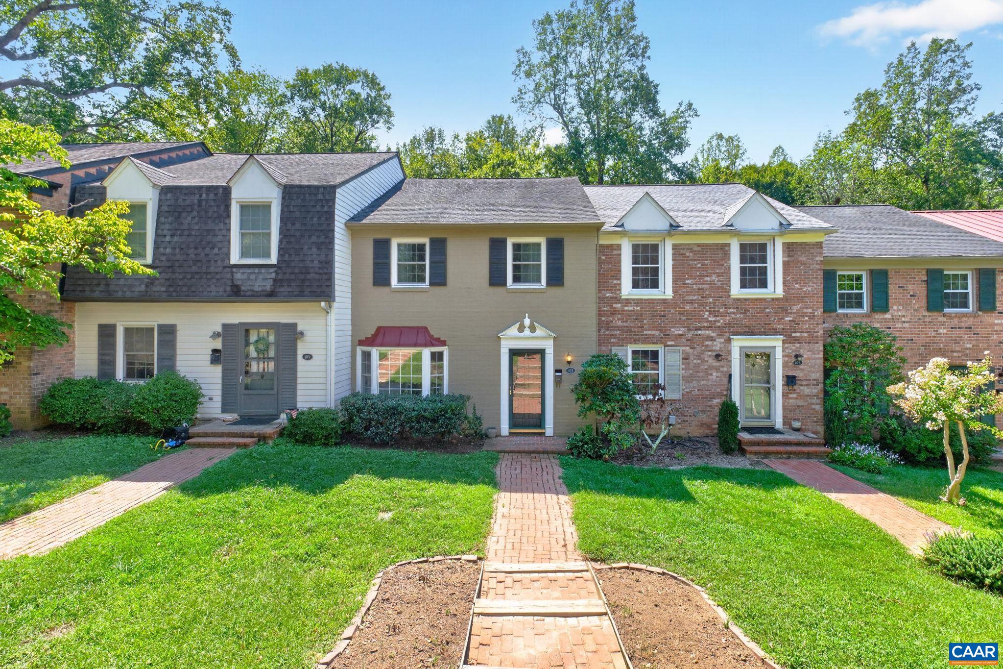 107 GEORGETOWN GREEN, CHARLOTTESVILLE, Virginia 22901, 3 Bedrooms Bedrooms, ,2 BathroomsBathrooms,Residential,107 GEORGETOWN GREEN,681867 MLS # 681867 107 GEORGETOWN GREEN, CHARLOTTESVILLE, Virginia 22901, 3 Bedrooms Bedrooms, ,2 BathroomsBathrooms,Residential,107 GEORGETOWN GREEN,681867 MLS # 681867