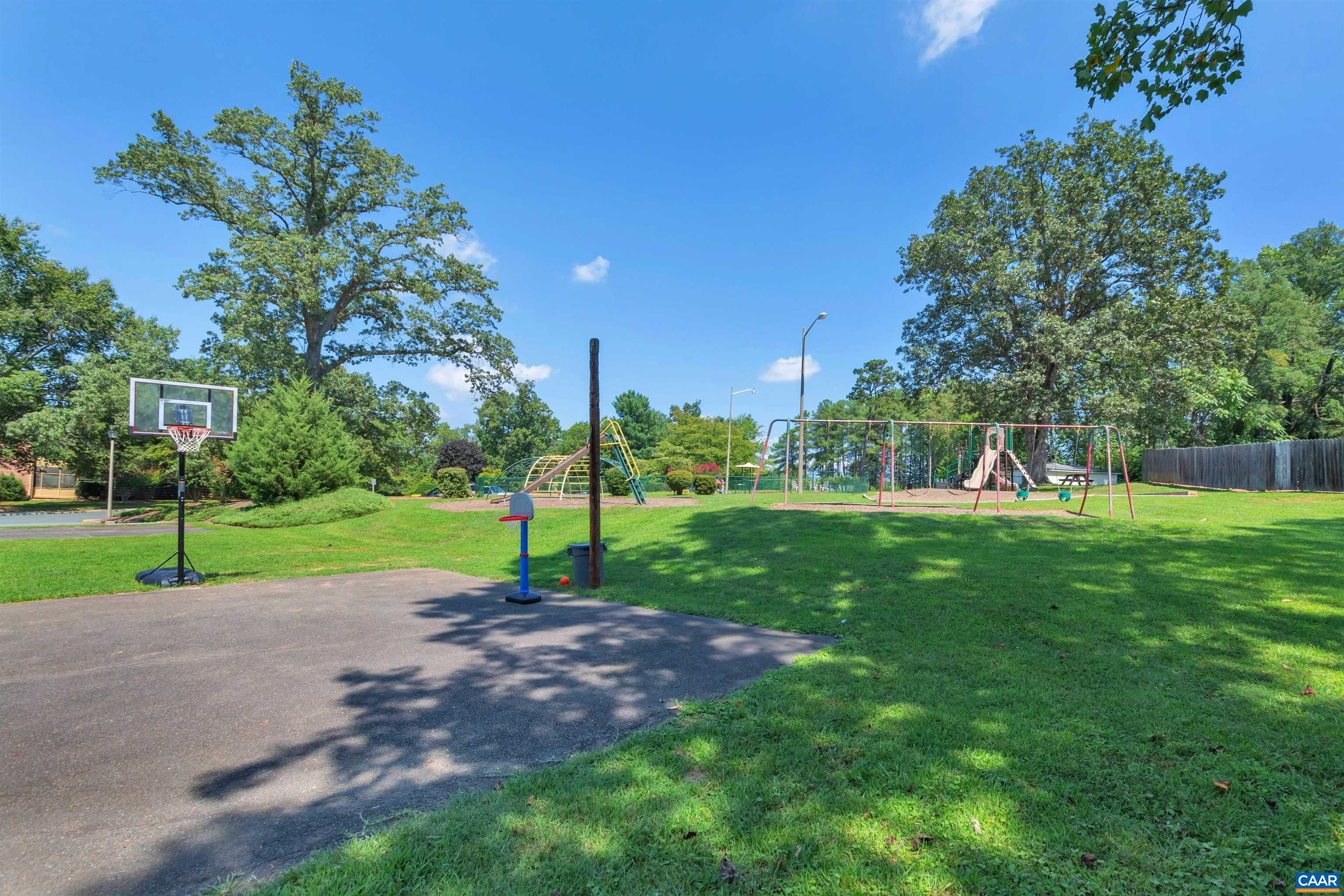 107 GEORGETOWN GREEN, CHARLOTTESVILLE, Virginia 22901, 3 Bedrooms Bedrooms, ,2 BathroomsBathrooms,Residential,107 GEORGETOWN GREEN,681867 MLS # 681867 107 GEORGETOWN GREEN, CHARLOTTESVILLE, Virginia 22901, 3 Bedrooms Bedrooms, ,2 BathroomsBathrooms,Residential,107 GEORGETOWN GREEN,681867 MLS # 681867