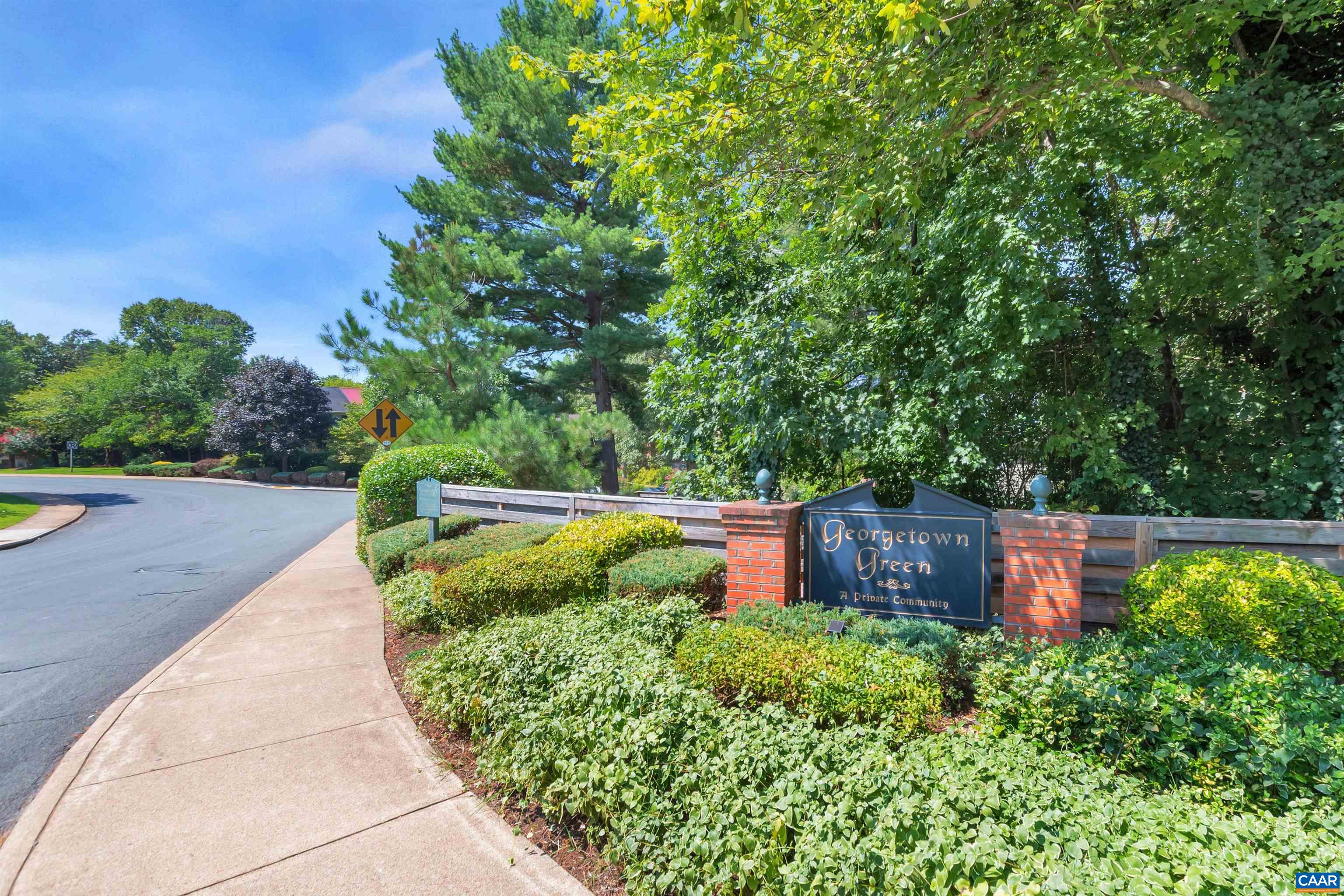 107 GEORGETOWN GREEN, CHARLOTTESVILLE, Virginia 22901, 3 Bedrooms Bedrooms, ,2 BathroomsBathrooms,Residential,107 GEORGETOWN GREEN,681867 MLS # 681867 107 GEORGETOWN GREEN, CHARLOTTESVILLE, Virginia 22901, 3 Bedrooms Bedrooms, ,2 BathroomsBathrooms,Residential,107 GEORGETOWN GREEN,681867 MLS # 681867