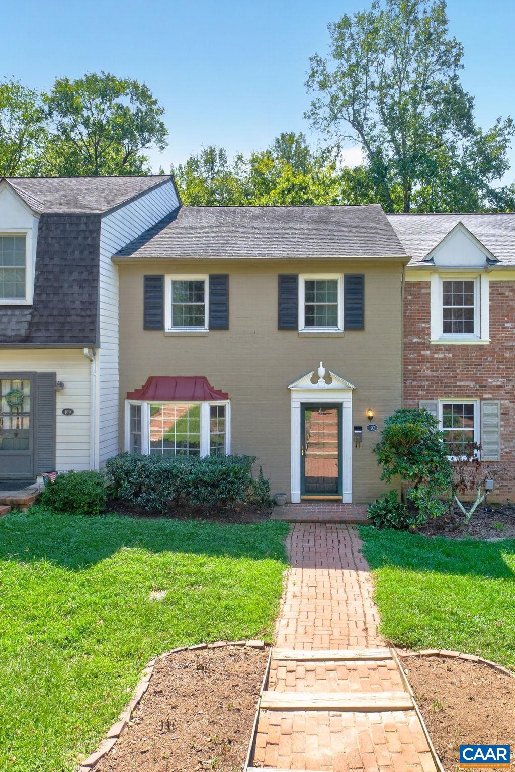 107 GEORGETOWN GREEN, CHARLOTTESVILLE, Virginia 22901, 3 Bedrooms Bedrooms, ,2 BathroomsBathrooms,Residential,107 GEORGETOWN GREEN,681867 MLS # 681867 107 GEORGETOWN GREEN, CHARLOTTESVILLE, Virginia 22901, 3 Bedrooms Bedrooms, ,2 BathroomsBathrooms,Residential,107 GEORGETOWN GREEN,681867 MLS # 681867