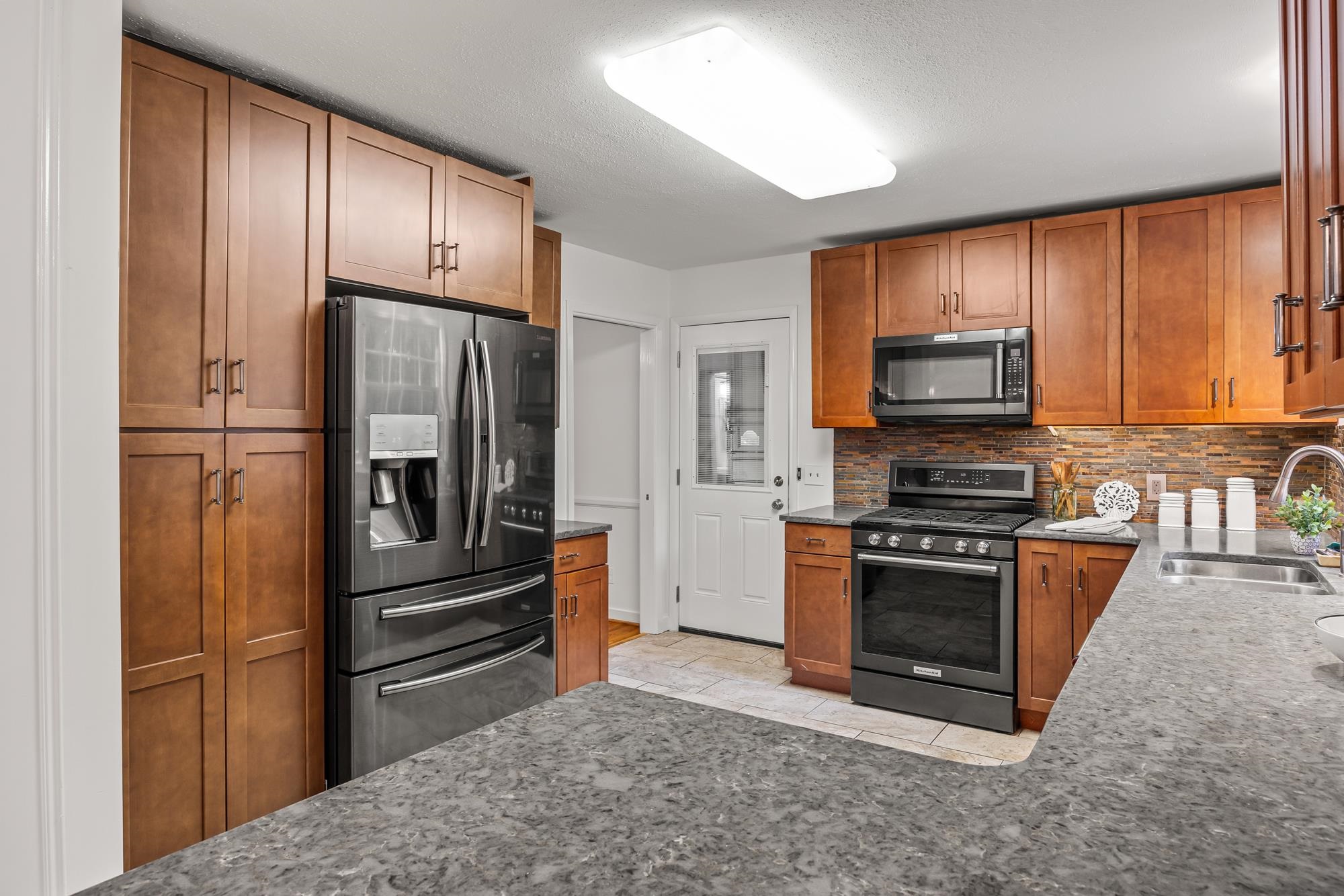 426 WINDEMERE DR, STAUNTON, Virginia 24401, 4 Bedrooms Bedrooms, ,2 BathroomsBathrooms,Residential,426 WINDEMERE DR,681879 MLS # 681879