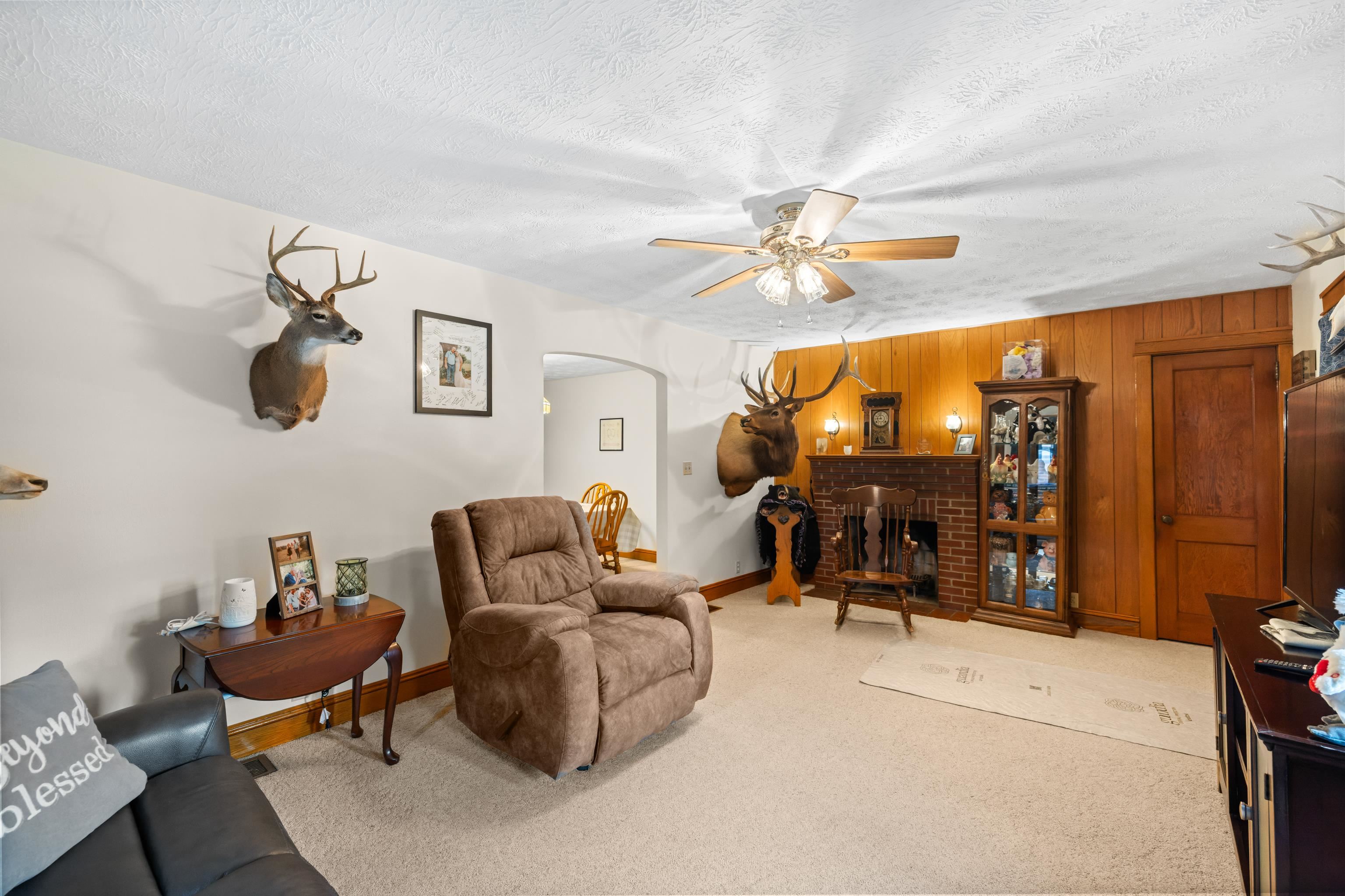 8635 NORTH VALLEY PIKE, ROCKINGHAM, Virginia 22802, 3 Bedrooms Bedrooms, ,1 BathroomBathrooms,Residential,8635 NORTH VALLEY PIKE,681881 MLS # 681881 8635 NORTH VALLEY PIKE, ROCKINGHAM, Virginia 22802, 3 Bedrooms Bedrooms, ,1 BathroomBathrooms,Residential,8635 NORTH VALLEY PIKE,681881 MLS # 681881