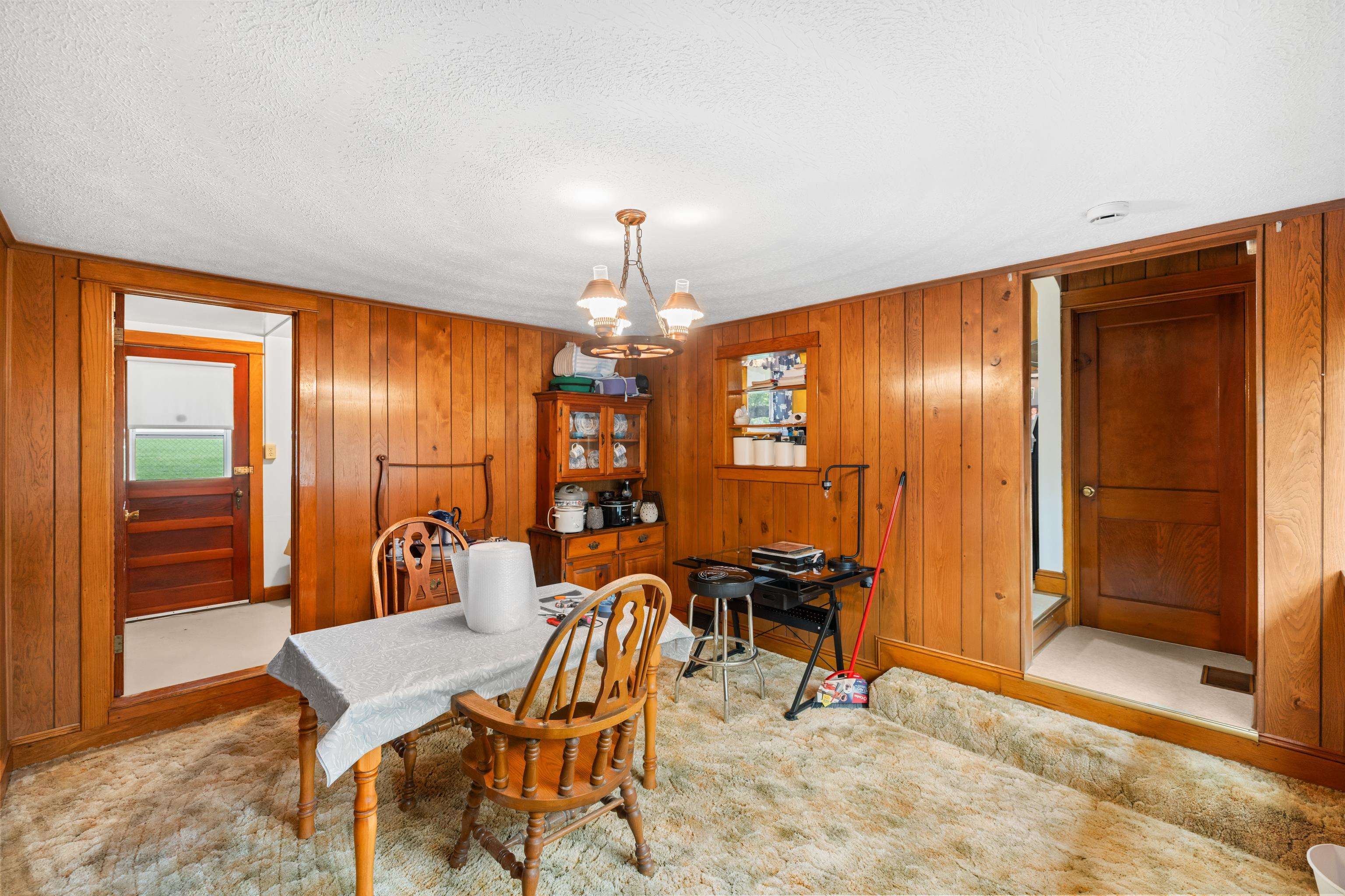 8635 NORTH VALLEY PIKE, ROCKINGHAM, Virginia 22802, 3 Bedrooms Bedrooms, ,1 BathroomBathrooms,Residential,8635 NORTH VALLEY PIKE,681881 MLS # 681881 8635 NORTH VALLEY PIKE, ROCKINGHAM, Virginia 22802, 3 Bedrooms Bedrooms, ,1 BathroomBathrooms,Residential,8635 NORTH VALLEY PIKE,681881 MLS # 681881