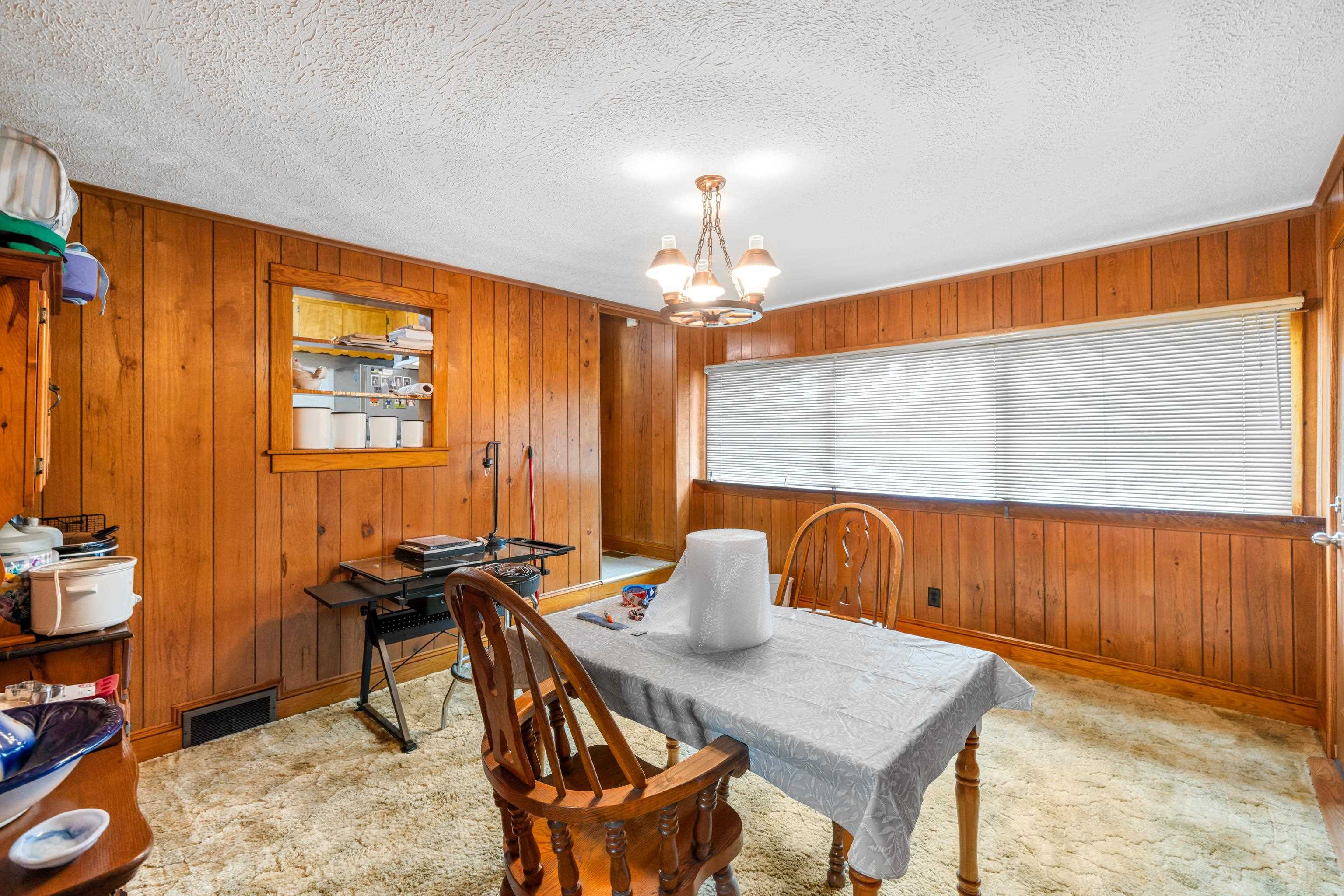 8635 NORTH VALLEY PIKE, ROCKINGHAM, Virginia 22802, 3 Bedrooms Bedrooms, ,1 BathroomBathrooms,Residential,8635 NORTH VALLEY PIKE,681881 MLS # 681881 8635 NORTH VALLEY PIKE, ROCKINGHAM, Virginia 22802, 3 Bedrooms Bedrooms, ,1 BathroomBathrooms,Residential,8635 NORTH VALLEY PIKE,681881 MLS # 681881
