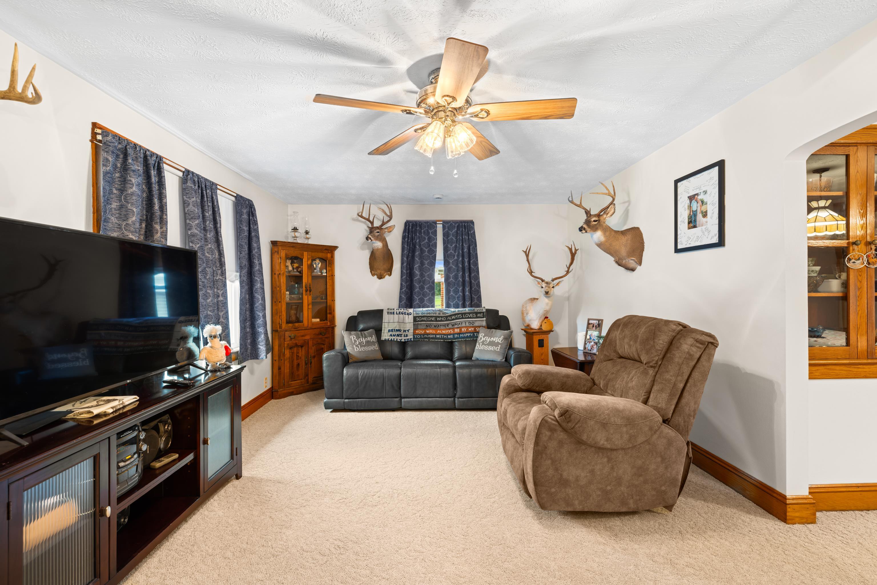 8635 NORTH VALLEY PIKE, ROCKINGHAM, Virginia 22802, 3 Bedrooms Bedrooms, ,1 BathroomBathrooms,Residential,8635 NORTH VALLEY PIKE,681881 MLS # 681881 8635 NORTH VALLEY PIKE, ROCKINGHAM, Virginia 22802, 3 Bedrooms Bedrooms, ,1 BathroomBathrooms,Residential,8635 NORTH VALLEY PIKE,681881 MLS # 681881