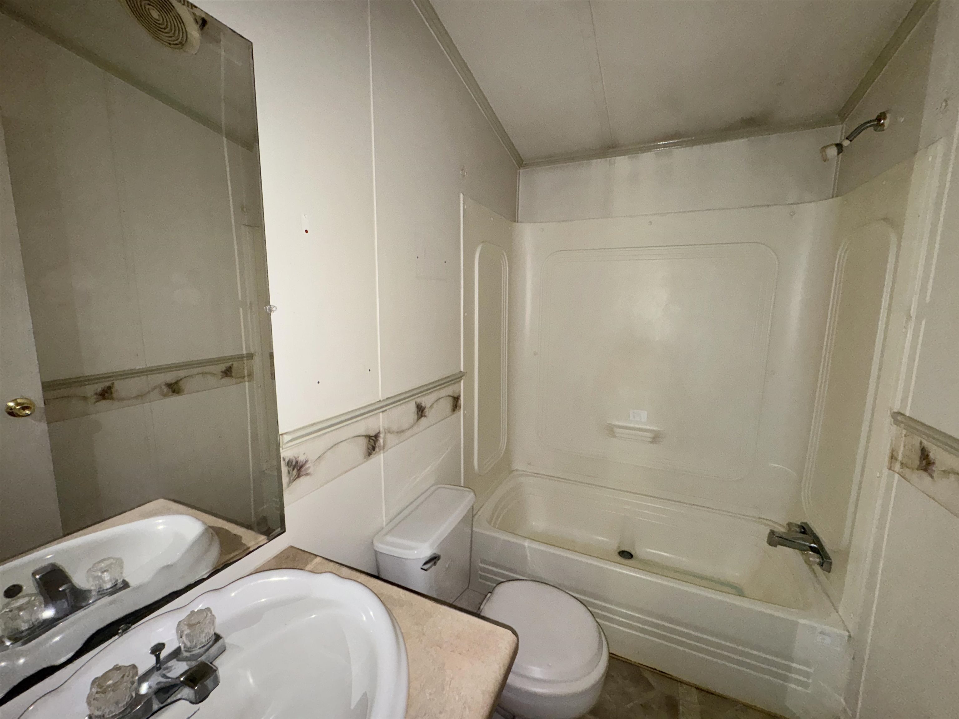 2515 ARLANDA LN, CHARLOTTESVILLE, Virginia 22911, 3 Bedrooms Bedrooms, ,2 BathroomsBathrooms,Residential,2515 ARLANDA LN,681884 MLS # 681884