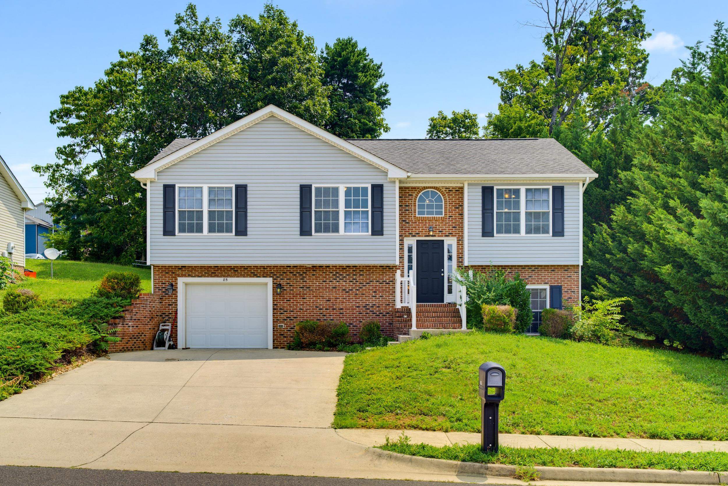 85 LOFTY CIR, STUARTS DRAFT, Virginia 24477, 4 Bedrooms Bedrooms, ,3 BathroomsBathrooms,Residential,85 LOFTY CIR,679674 MLS # 679674