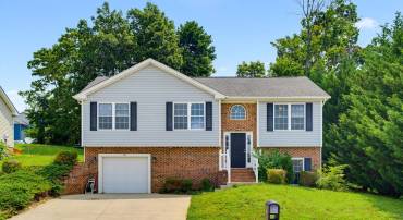85 LOFTY CIR, STUARTS DRAFT, Virginia 24477, 4 Bedrooms Bedrooms, ,3 BathroomsBathrooms,Residential,85 LOFTY CIR,679674 MLS # 679674