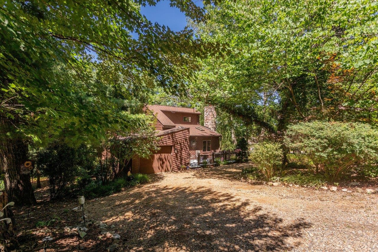 636 FLOWER DR, MCGAHEYSVILLE, Virginia 22840, 4 Bedrooms Bedrooms, ,2 BathroomsBathrooms,Residential,636 FLOWER DR,681820 MLS # 681820 636 FLOWER DR, MCGAHEYSVILLE, Virginia 22840, 4 Bedrooms Bedrooms, ,2 BathroomsBathrooms,Residential,636 FLOWER DR,681820 MLS # 681820