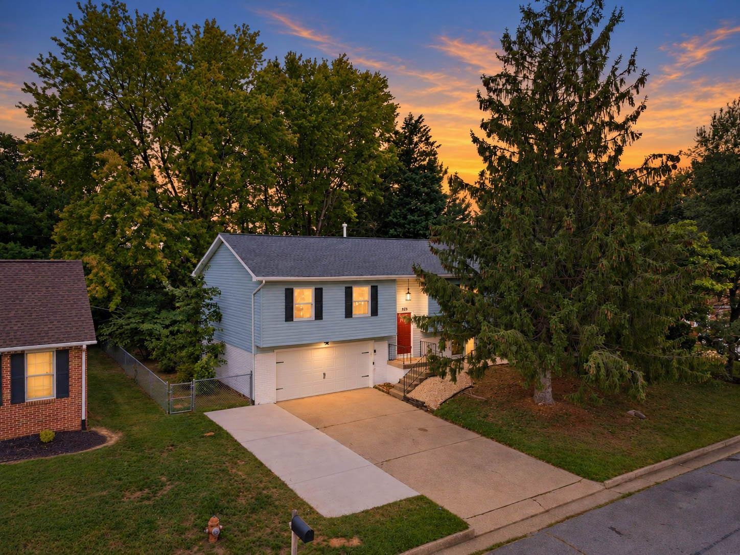 525 EDWARDIAN LN, WAYNESBORO, Virginia 22980, 3 Bedrooms Bedrooms, ,2 BathroomsBathrooms,Residential,525 EDWARDIAN LN,681850 MLS # 681850 525 EDWARDIAN LN, WAYNESBORO, Virginia 22980, 3 Bedrooms Bedrooms, ,2 BathroomsBathrooms,Residential,525 EDWARDIAN LN,681850 MLS # 681850