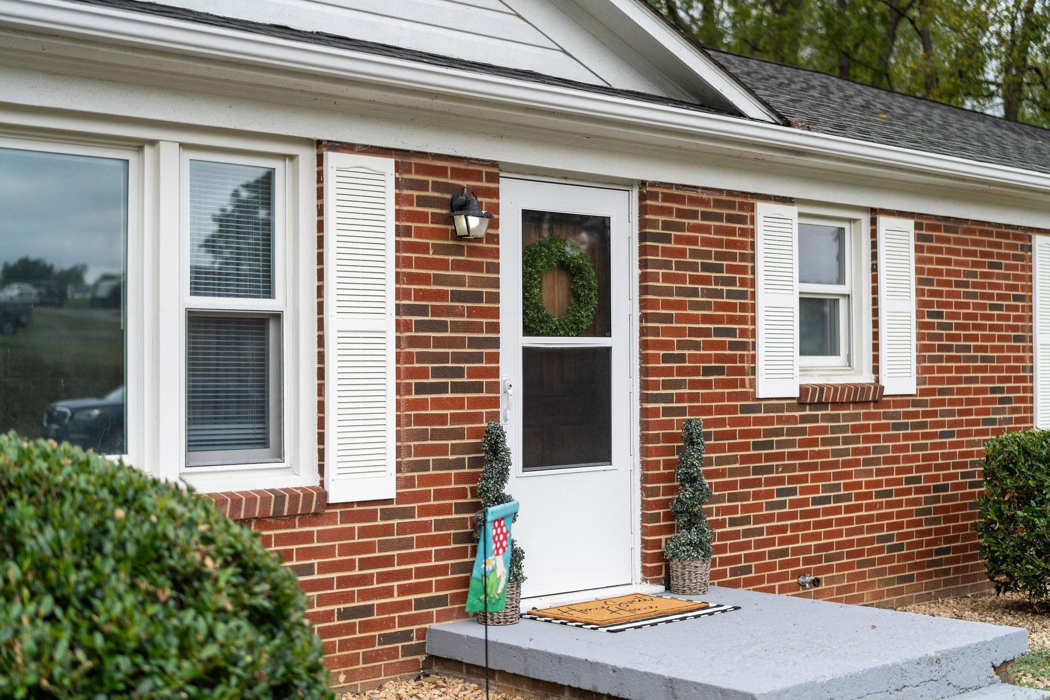 1333 MIDDLEBROOK RD, STAUNTON, Virginia 24401, 3 Bedrooms Bedrooms, ,2 BathroomsBathrooms,Residential,1333 MIDDLEBROOK RD,681886 MLS # 681886 1333 MIDDLEBROOK RD, STAUNTON, Virginia 24401, 3 Bedrooms Bedrooms, ,2 BathroomsBathrooms,Residential,1333 MIDDLEBROOK RD,681886 MLS # 681886