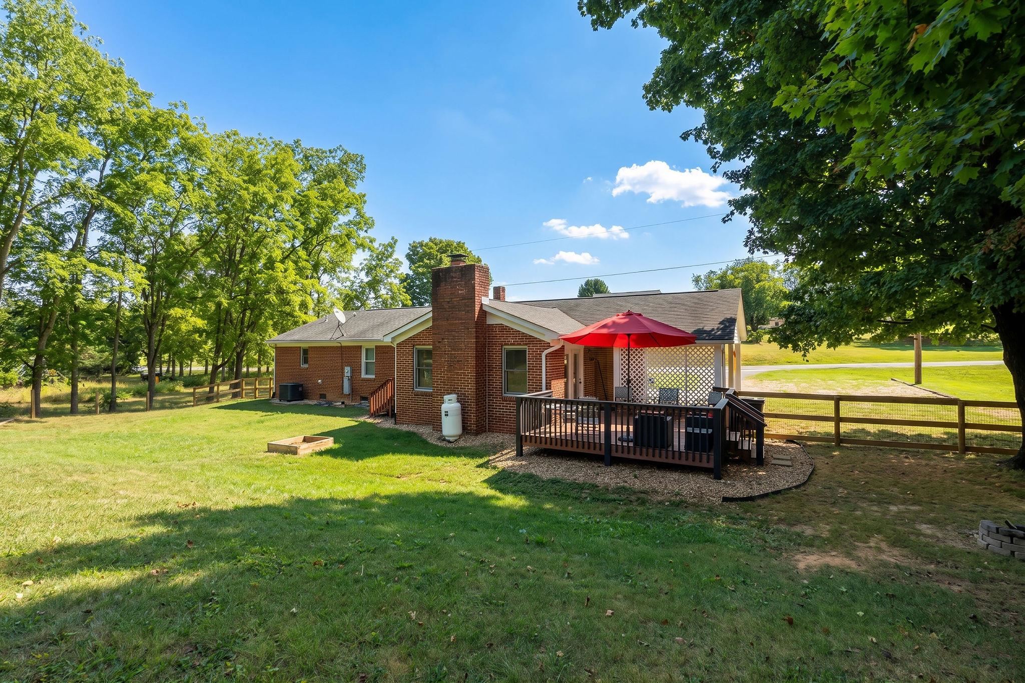 1333 MIDDLEBROOK RD, STAUNTON, Virginia 24401, 3 Bedrooms Bedrooms, ,2 BathroomsBathrooms,Residential,1333 MIDDLEBROOK RD,681886 MLS # 681886 1333 MIDDLEBROOK RD, STAUNTON, Virginia 24401, 3 Bedrooms Bedrooms, ,2 BathroomsBathrooms,Residential,1333 MIDDLEBROOK RD,681886 MLS # 681886