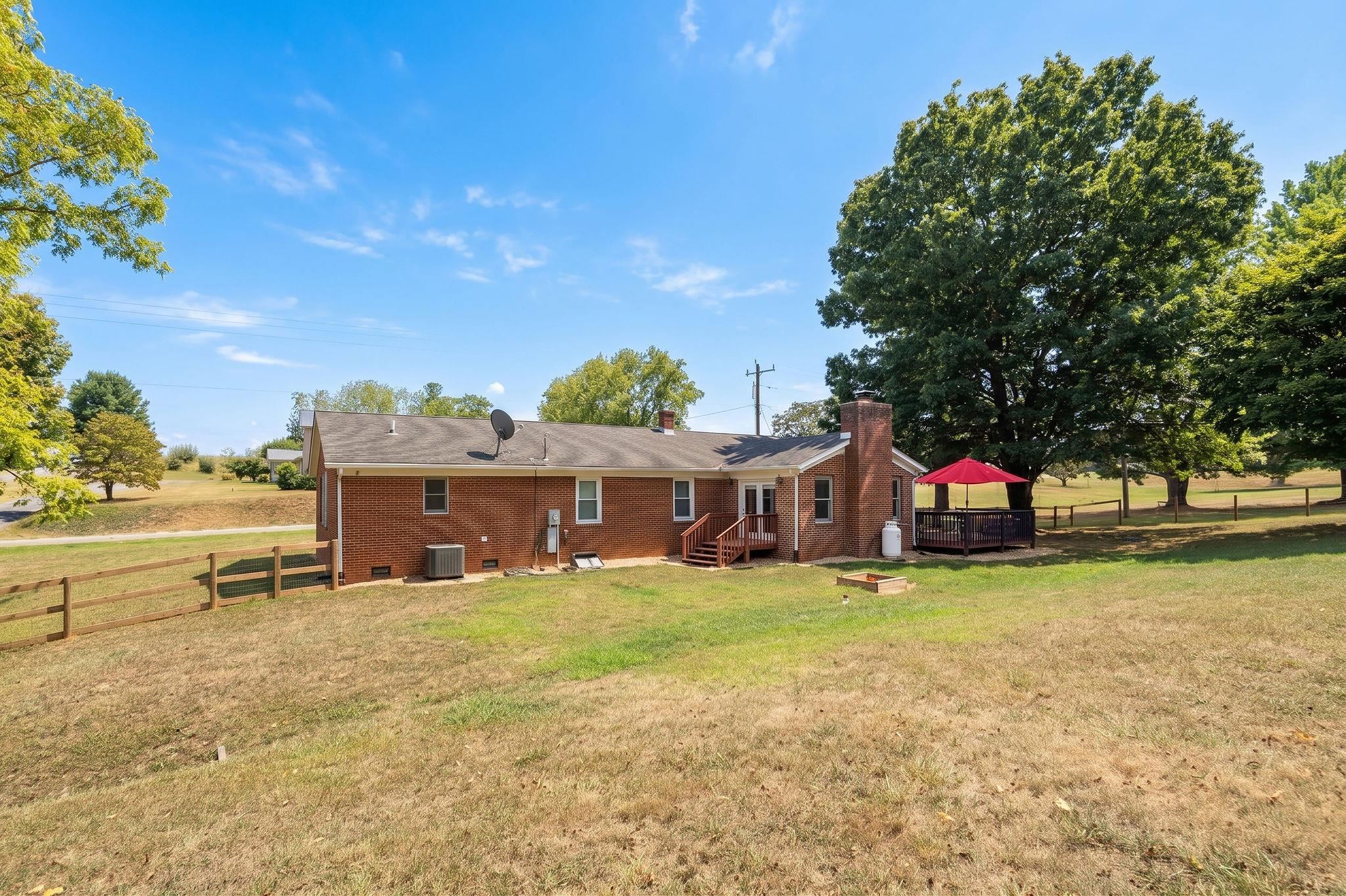 1333 MIDDLEBROOK RD, STAUNTON, Virginia 24401, 3 Bedrooms Bedrooms, ,2 BathroomsBathrooms,Residential,1333 MIDDLEBROOK RD,681886 MLS # 681886 1333 MIDDLEBROOK RD, STAUNTON, Virginia 24401, 3 Bedrooms Bedrooms, ,2 BathroomsBathrooms,Residential,1333 MIDDLEBROOK RD,681886 MLS # 681886
