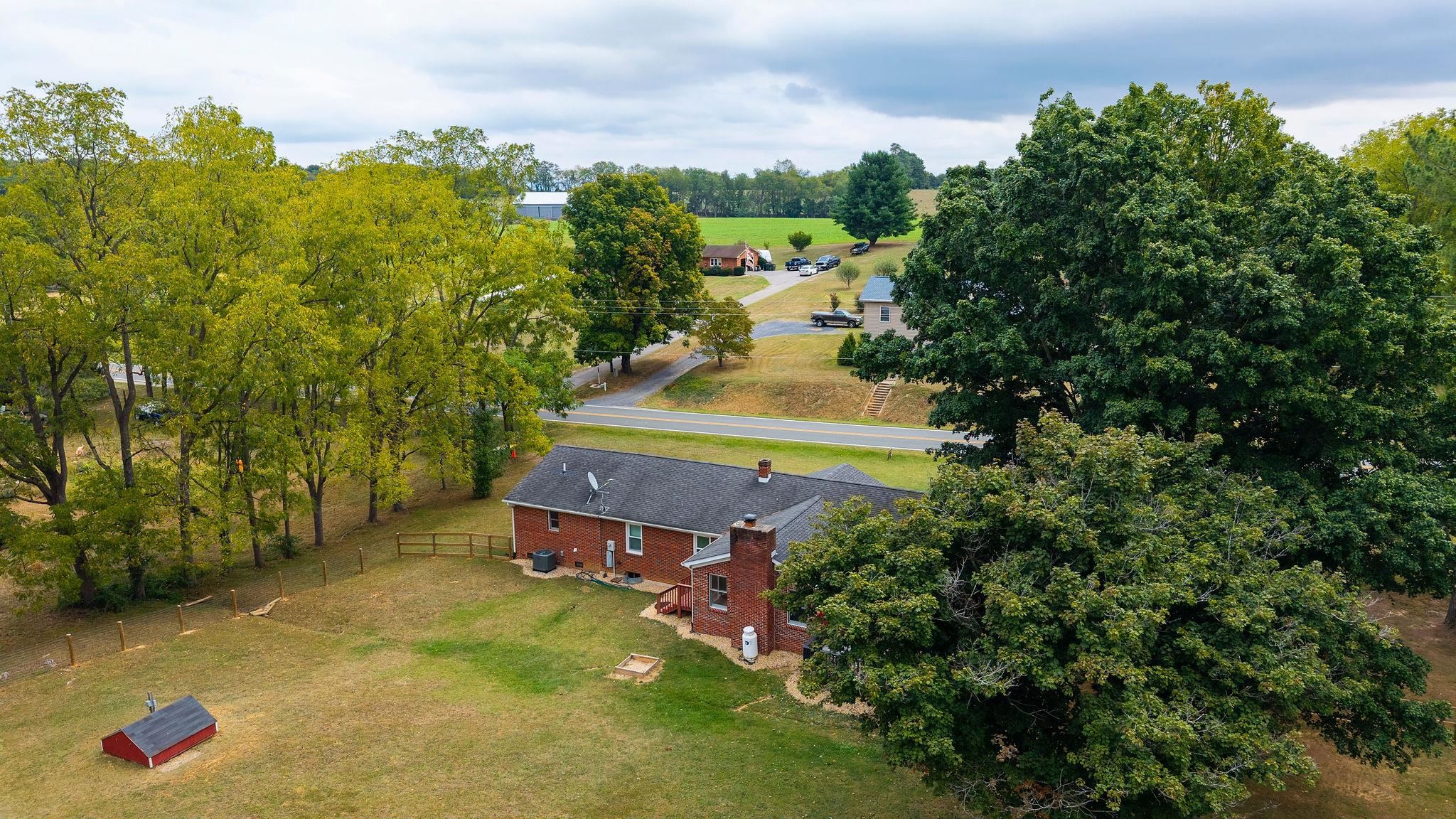 1333 MIDDLEBROOK RD, STAUNTON, Virginia 24401, 3 Bedrooms Bedrooms, ,2 BathroomsBathrooms,Residential,1333 MIDDLEBROOK RD,681886 MLS # 681886 1333 MIDDLEBROOK RD, STAUNTON, Virginia 24401, 3 Bedrooms Bedrooms, ,2 BathroomsBathrooms,Residential,1333 MIDDLEBROOK RD,681886 MLS # 681886