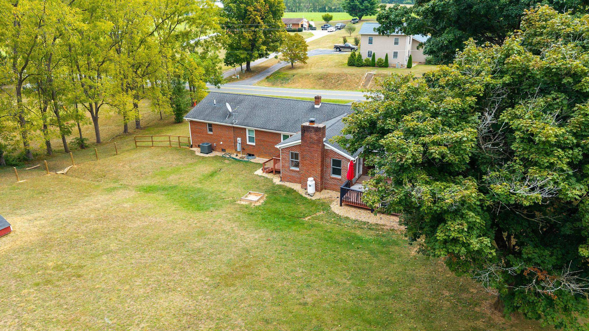 1333 MIDDLEBROOK RD, STAUNTON, Virginia 24401, 3 Bedrooms Bedrooms, ,2 BathroomsBathrooms,Residential,1333 MIDDLEBROOK RD,681886 MLS # 681886 1333 MIDDLEBROOK RD, STAUNTON, Virginia 24401, 3 Bedrooms Bedrooms, ,2 BathroomsBathrooms,Residential,1333 MIDDLEBROOK RD,681886 MLS # 681886