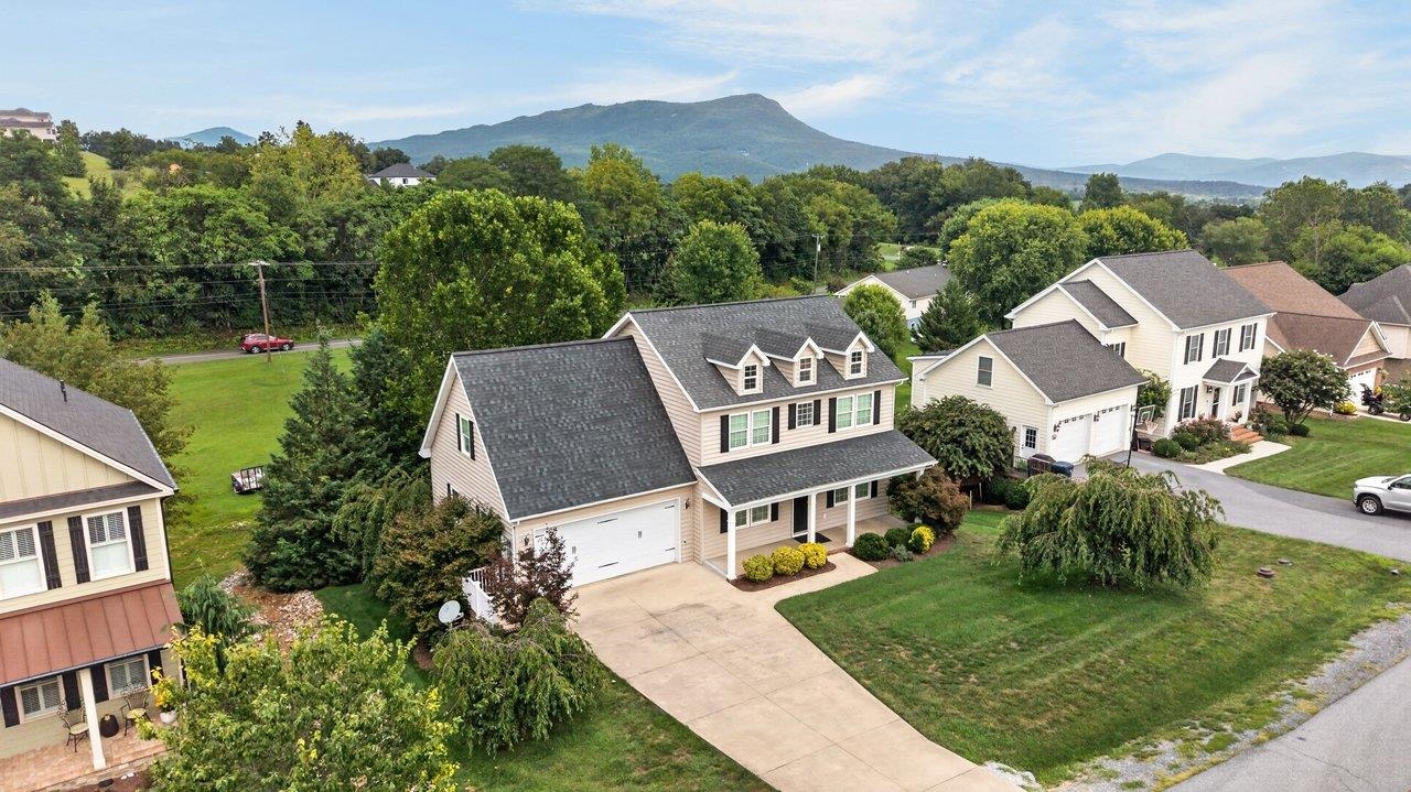 4411 MAGNOLIA RIDGE DR, ROCKINGHAM, Virginia 22801, 4 Bedrooms Bedrooms, ,3 BathroomsBathrooms,Residential,4411 MAGNOLIA RIDGE DR,681888 MLS # 681888 4411 MAGNOLIA RIDGE DR, ROCKINGHAM, Virginia 22801, 4 Bedrooms Bedrooms, ,3 BathroomsBathrooms,Residential,4411 MAGNOLIA RIDGE DR,681888 MLS # 681888