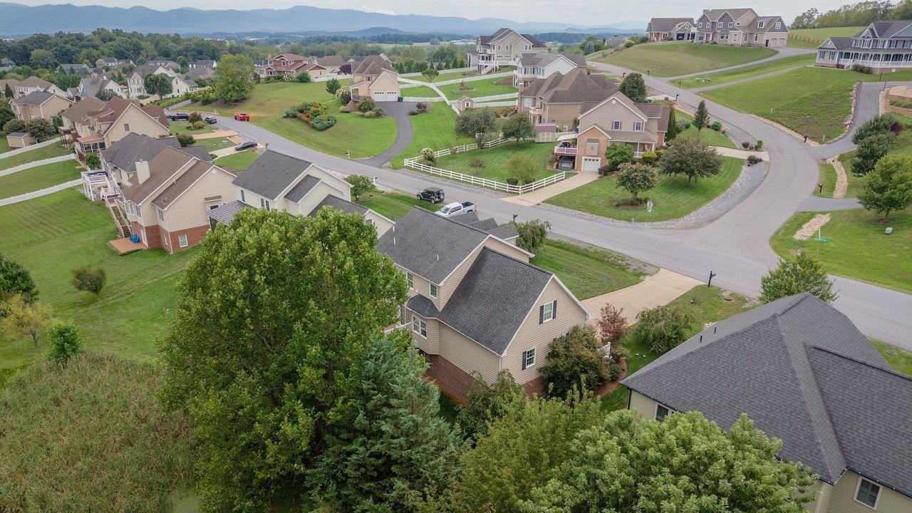 4411 MAGNOLIA RIDGE DR, ROCKINGHAM, Virginia 22801, 4 Bedrooms Bedrooms, ,3 BathroomsBathrooms,Residential,4411 MAGNOLIA RIDGE DR,681888 MLS # 681888 4411 MAGNOLIA RIDGE DR, ROCKINGHAM, Virginia 22801, 4 Bedrooms Bedrooms, ,3 BathroomsBathrooms,Residential,4411 MAGNOLIA RIDGE DR,681888 MLS # 681888