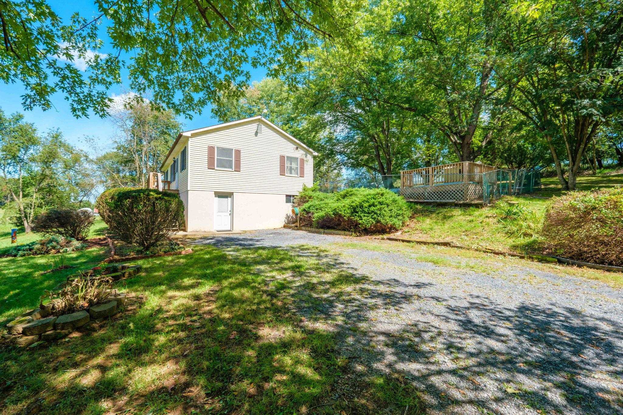 7406 MOUNTAIN VALLEY RD, KEEZLETOWN, Virginia 22832, 3 Bedrooms Bedrooms, ,1 BathroomBathrooms,Residential,7406 MOUNTAIN VALLEY RD,681889 MLS # 681889 7406 MOUNTAIN VALLEY RD, KEEZLETOWN, Virginia 22832, 3 Bedrooms Bedrooms, ,1 BathroomBathrooms,Residential,7406 MOUNTAIN VALLEY RD,681889 MLS # 681889