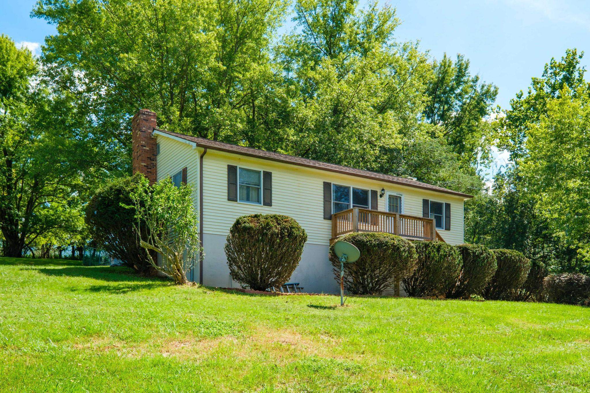 7406 MOUNTAIN VALLEY RD, KEEZLETOWN, Virginia 22832, 3 Bedrooms Bedrooms, ,1 BathroomBathrooms,Residential,7406 MOUNTAIN VALLEY RD,681889 MLS # 681889 7406 MOUNTAIN VALLEY RD, KEEZLETOWN, Virginia 22832, 3 Bedrooms Bedrooms, ,1 BathroomBathrooms,Residential,7406 MOUNTAIN VALLEY RD,681889 MLS # 681889