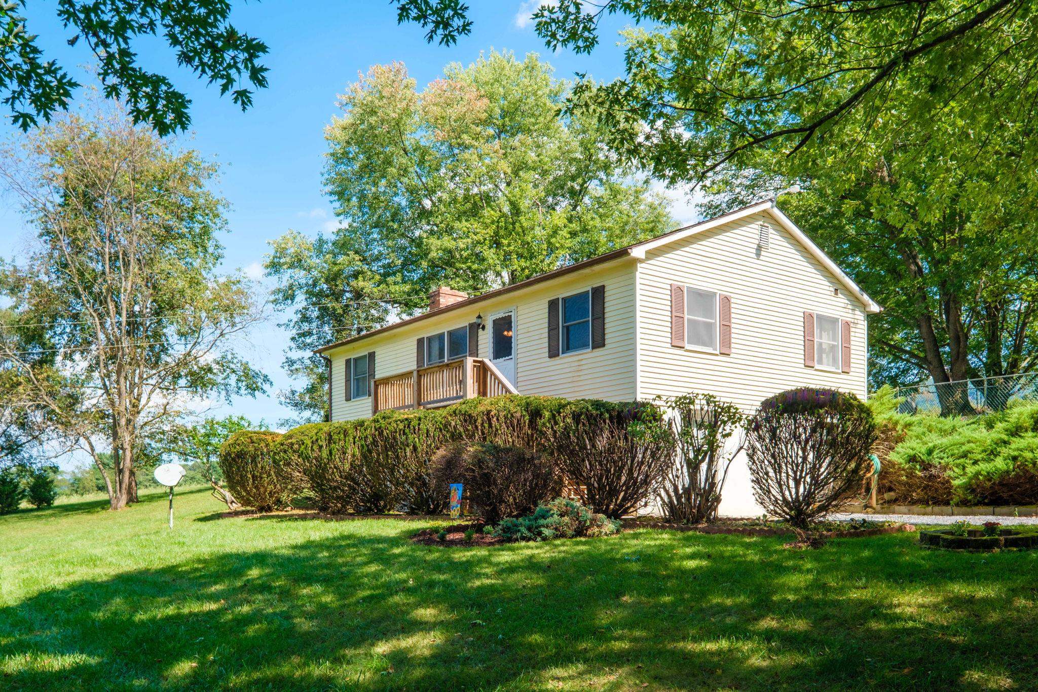 7406 MOUNTAIN VALLEY RD, KEEZLETOWN, Virginia 22832, 3 Bedrooms Bedrooms, ,1 BathroomBathrooms,Residential,7406 MOUNTAIN VALLEY RD,681889 MLS # 681889 7406 MOUNTAIN VALLEY RD, KEEZLETOWN, Virginia 22832, 3 Bedrooms Bedrooms, ,1 BathroomBathrooms,Residential,7406 MOUNTAIN VALLEY RD,681889 MLS # 681889