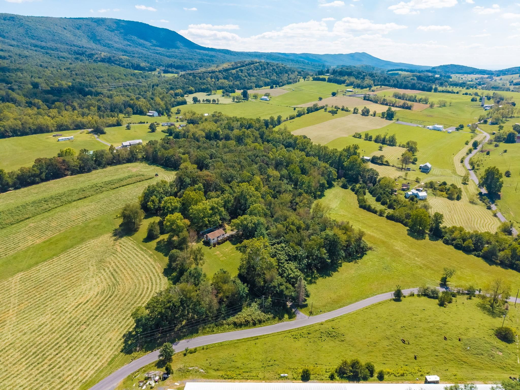 7406 MOUNTAIN VALLEY RD, KEEZLETOWN, Virginia 22832, 3 Bedrooms Bedrooms, ,1 BathroomBathrooms,Residential,7406 MOUNTAIN VALLEY RD,681889 MLS # 681889 7406 MOUNTAIN VALLEY RD, KEEZLETOWN, Virginia 22832, 3 Bedrooms Bedrooms, ,1 BathroomBathrooms,Residential,7406 MOUNTAIN VALLEY RD,681889 MLS # 681889