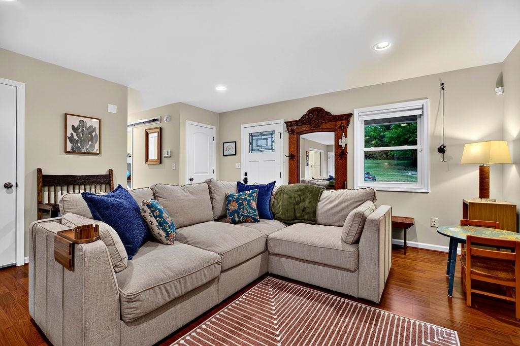 26 LAKE AVE, STAUNTON, Virginia 22980, 4 Bedrooms Bedrooms, ,3 BathroomsBathrooms,Residential,26 LAKE AVE,681892 MLS # 681892 26 LAKE AVE, STAUNTON, Virginia 22980, 4 Bedrooms Bedrooms, ,3 BathroomsBathrooms,Residential,26 LAKE AVE,681892 MLS # 681892