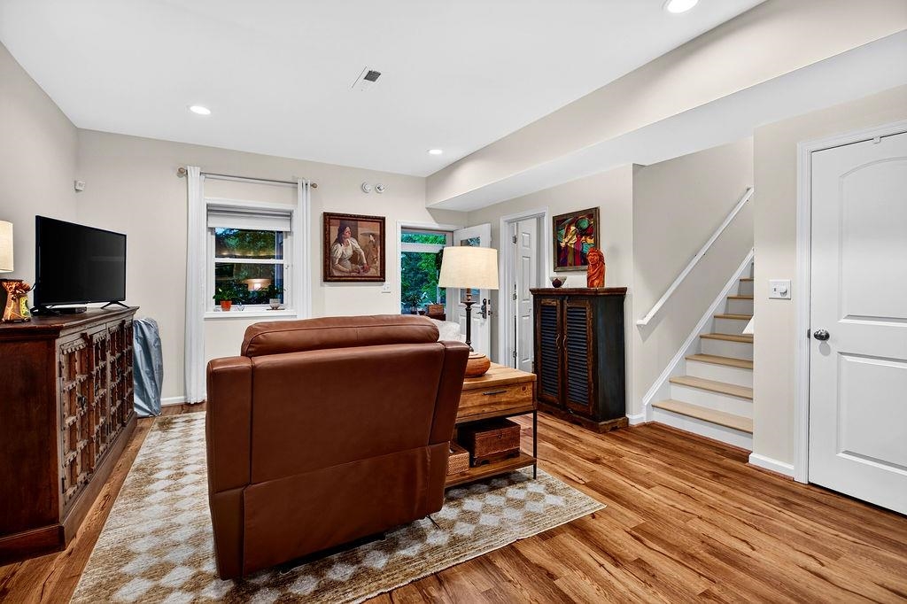 26 LAKE AVE, STAUNTON, Virginia 22980, 4 Bedrooms Bedrooms, ,3 BathroomsBathrooms,Residential,26 LAKE AVE,681892 MLS # 681892 26 LAKE AVE, STAUNTON, Virginia 22980, 4 Bedrooms Bedrooms, ,3 BathroomsBathrooms,Residential,26 LAKE AVE,681892 MLS # 681892