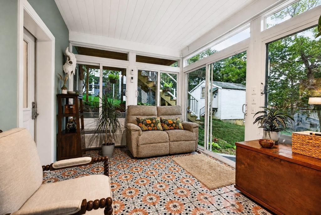 26 LAKE AVE, STAUNTON, Virginia 22980, 4 Bedrooms Bedrooms, ,3 BathroomsBathrooms,Residential,26 LAKE AVE,681892 MLS # 681892 26 LAKE AVE, STAUNTON, Virginia 22980, 4 Bedrooms Bedrooms, ,3 BathroomsBathrooms,Residential,26 LAKE AVE,681892 MLS # 681892