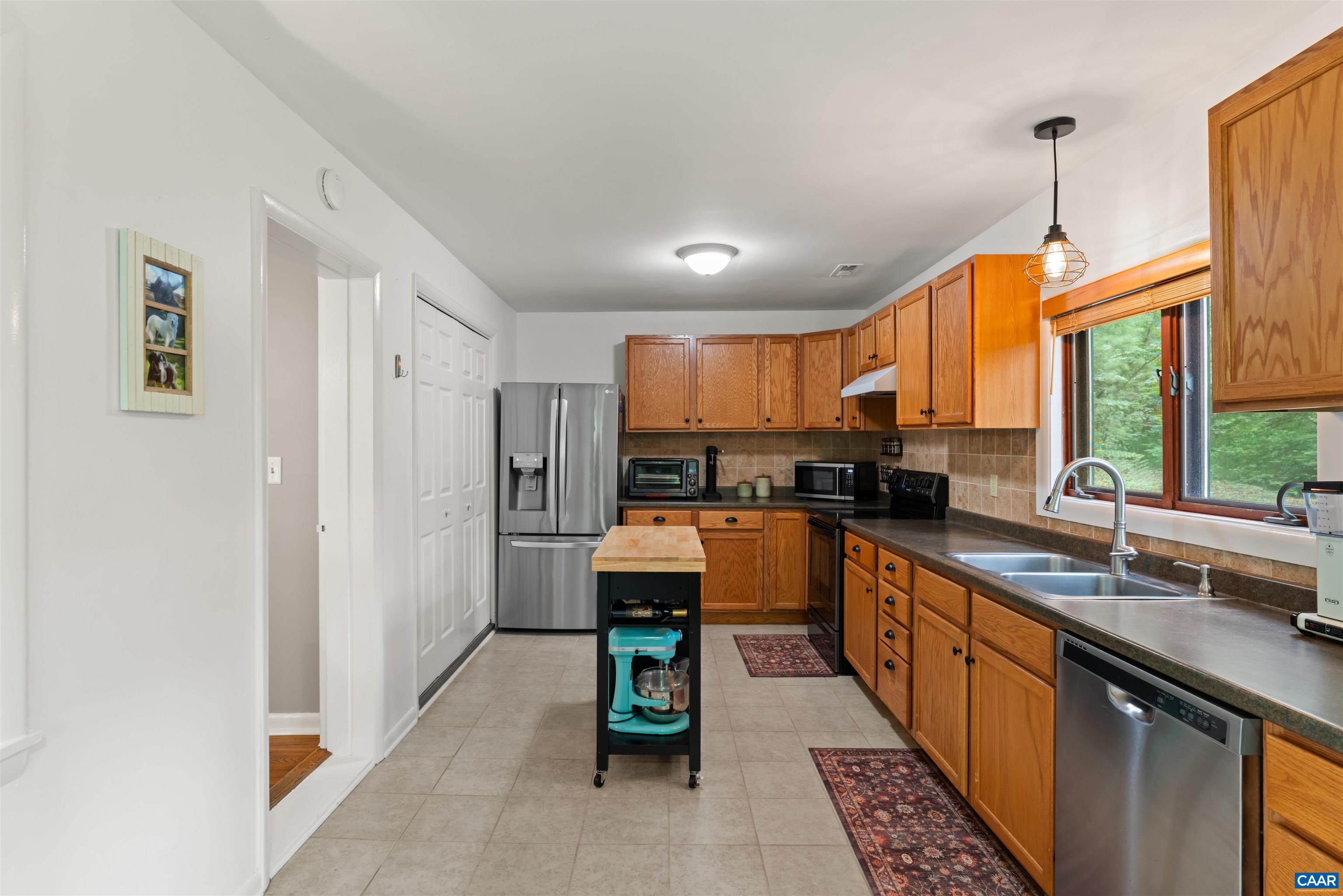 136 WOLFTOWN-HOOD RD, HOOD, Virginia 22723, 2 Bedrooms Bedrooms, ,1 BathroomBathrooms,Residential,136 WOLFTOWN-HOOD RD,681894 MLS # 681894