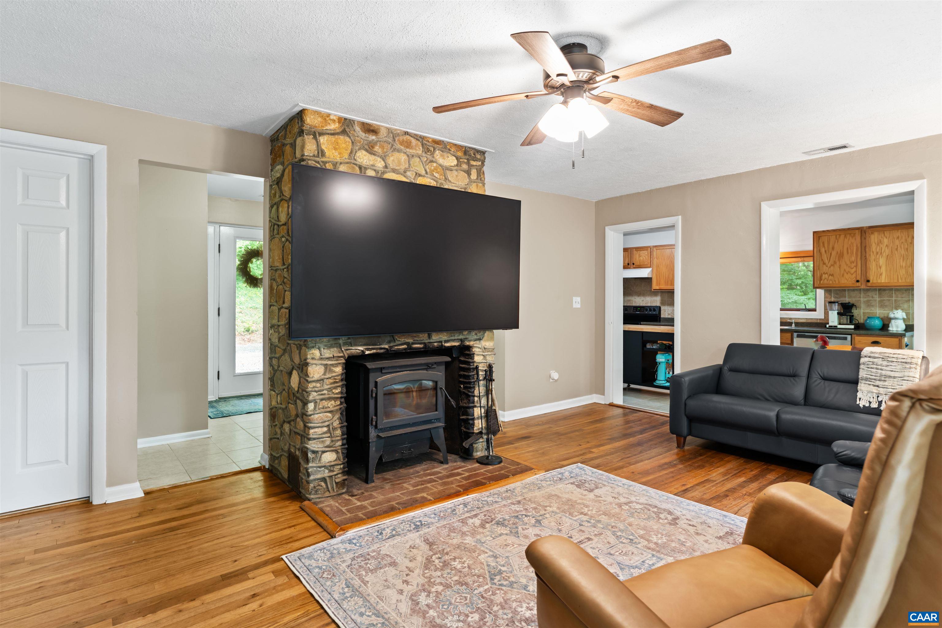 136 WOLFTOWN-HOOD RD, HOOD, Virginia 22723, 2 Bedrooms Bedrooms, ,1 BathroomBathrooms,Residential,136 WOLFTOWN-HOOD RD,681894 MLS # 681894