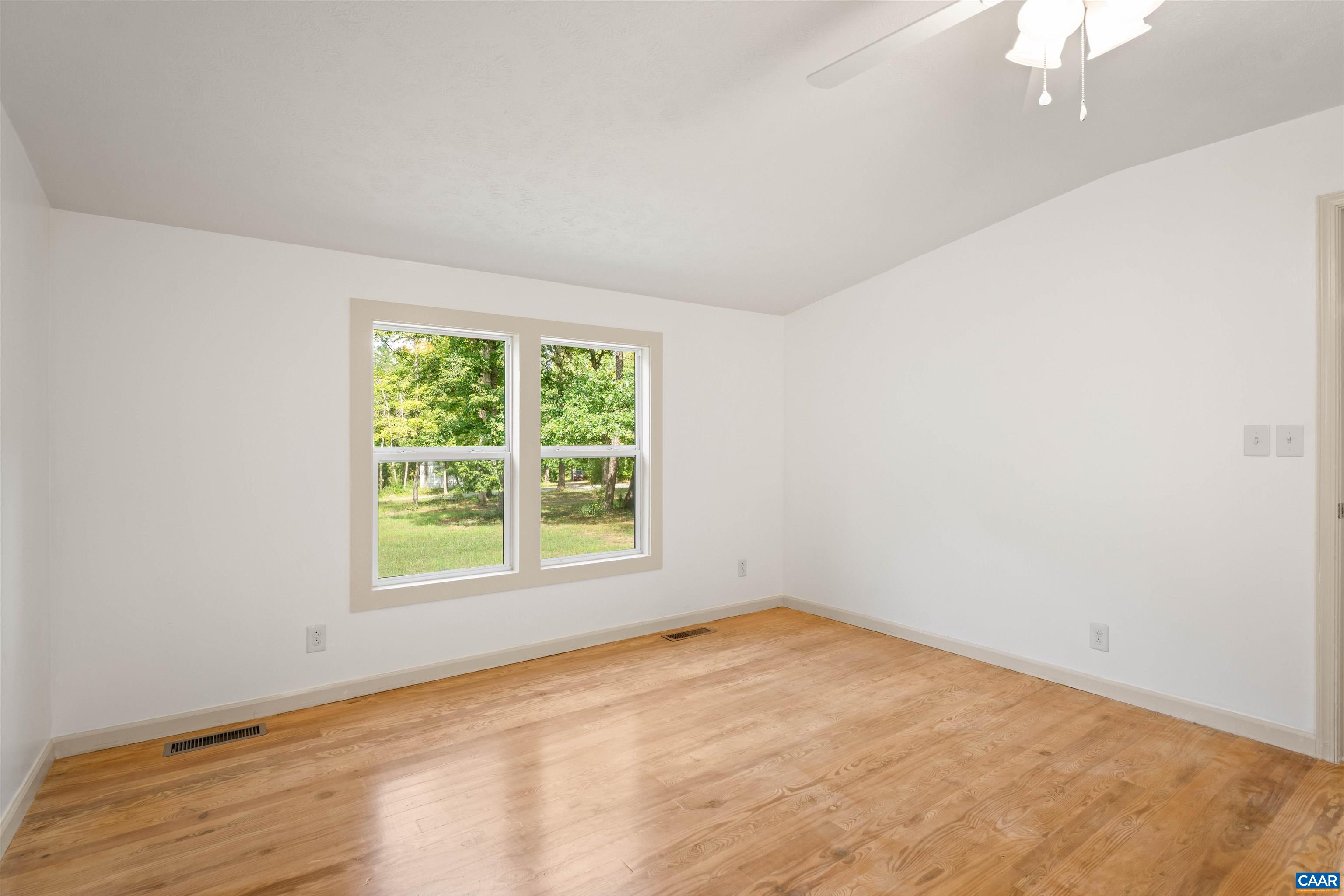 131 BEARS DEN TRL, GREENVILLE, Virginia 24440, 3 Bedrooms Bedrooms, ,2 BathroomsBathrooms,Residential,131 BEARS DEN TRL,681895 MLS # 681895 131 BEARS DEN TRL, GREENVILLE, Virginia 24440, 3 Bedrooms Bedrooms, ,2 BathroomsBathrooms,Residential,131 BEARS DEN TRL,681895 MLS # 681895