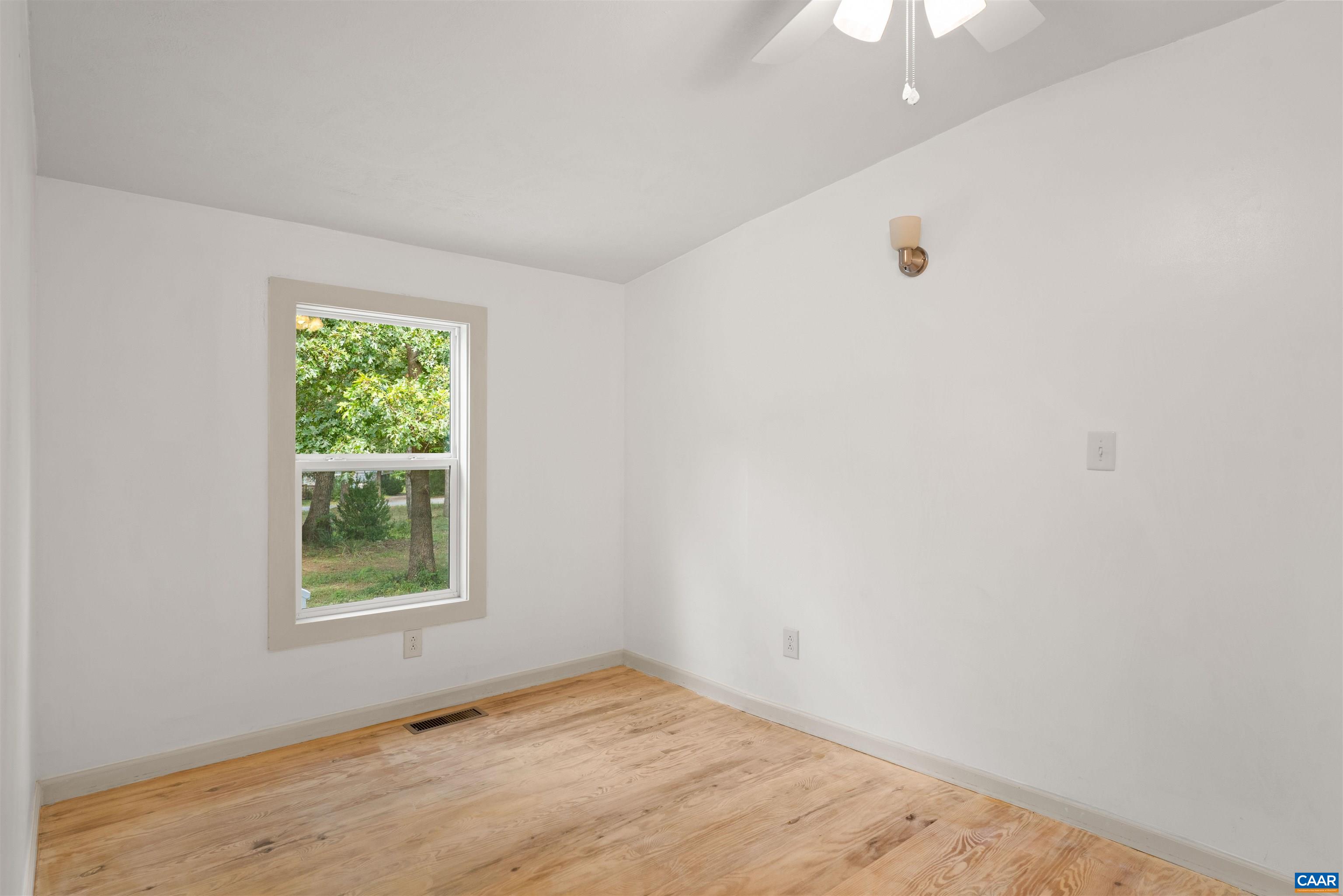 131 BEARS DEN TRL, GREENVILLE, Virginia 24440, 3 Bedrooms Bedrooms, ,2 BathroomsBathrooms,Residential,131 BEARS DEN TRL,681895 MLS # 681895 131 BEARS DEN TRL, GREENVILLE, Virginia 24440, 3 Bedrooms Bedrooms, ,2 BathroomsBathrooms,Residential,131 BEARS DEN TRL,681895 MLS # 681895