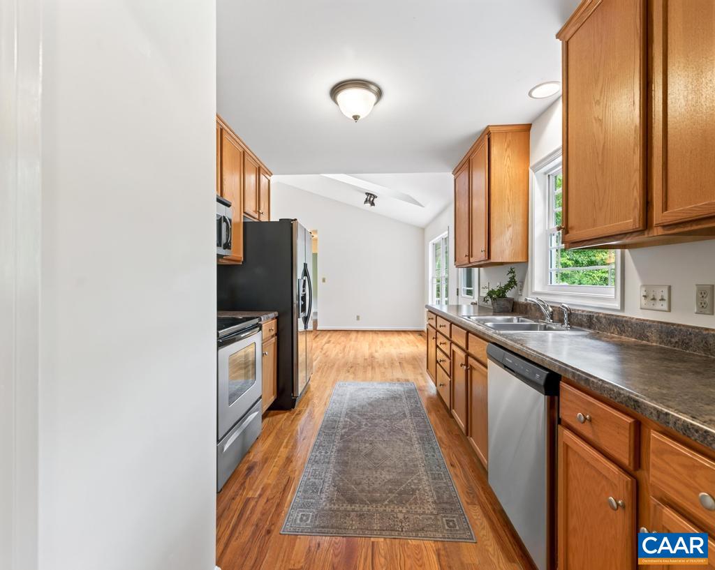368 HUMMINGBIRD RD, SCOTTSVILLE, Virginia 24590, 3 Bedrooms Bedrooms, ,2 BathroomsBathrooms,Residential,368 HUMMINGBIRD RD,681903 MLS # 681903 368 HUMMINGBIRD RD, SCOTTSVILLE, Virginia 24590, 3 Bedrooms Bedrooms, ,2 BathroomsBathrooms,Residential,368 HUMMINGBIRD RD,681903 MLS # 681903