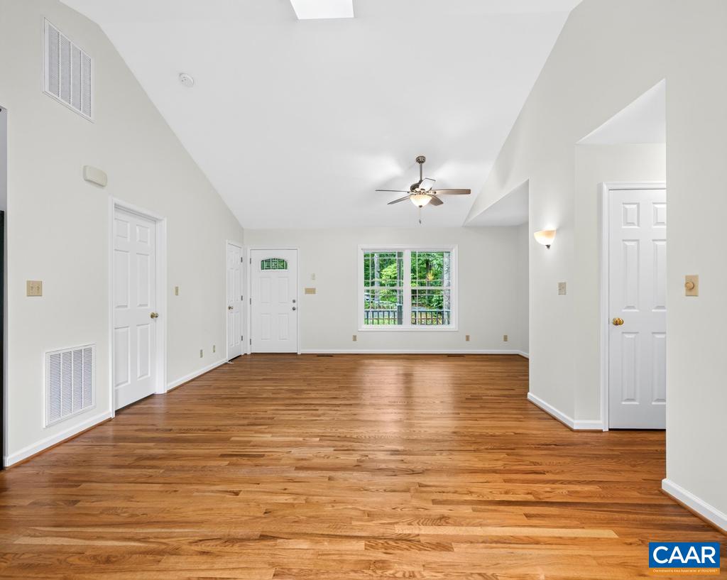 368 HUMMINGBIRD RD, SCOTTSVILLE, Virginia 24590, 3 Bedrooms Bedrooms, ,2 BathroomsBathrooms,Residential,368 HUMMINGBIRD RD,681903 MLS # 681903 368 HUMMINGBIRD RD, SCOTTSVILLE, Virginia 24590, 3 Bedrooms Bedrooms, ,2 BathroomsBathrooms,Residential,368 HUMMINGBIRD RD,681903 MLS # 681903