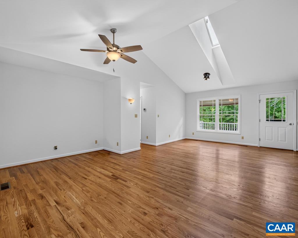 368 HUMMINGBIRD RD, SCOTTSVILLE, Virginia 24590, 3 Bedrooms Bedrooms, ,2 BathroomsBathrooms,Residential,368 HUMMINGBIRD RD,681903 MLS # 681903 368 HUMMINGBIRD RD, SCOTTSVILLE, Virginia 24590, 3 Bedrooms Bedrooms, ,2 BathroomsBathrooms,Residential,368 HUMMINGBIRD RD,681903 MLS # 681903