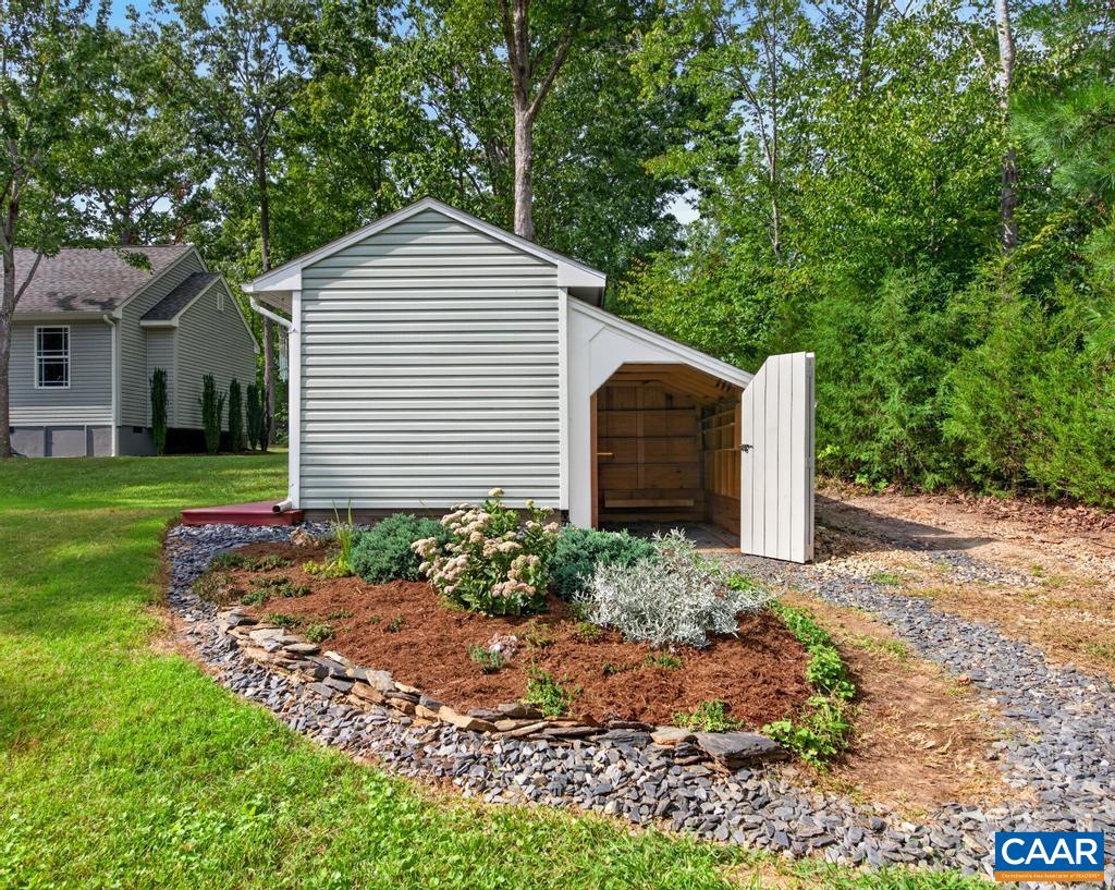 368 HUMMINGBIRD RD, SCOTTSVILLE, Virginia 24590, 3 Bedrooms Bedrooms, ,2 BathroomsBathrooms,Residential,368 HUMMINGBIRD RD,681903 MLS # 681903 368 HUMMINGBIRD RD, SCOTTSVILLE, Virginia 24590, 3 Bedrooms Bedrooms, ,2 BathroomsBathrooms,Residential,368 HUMMINGBIRD RD,681903 MLS # 681903