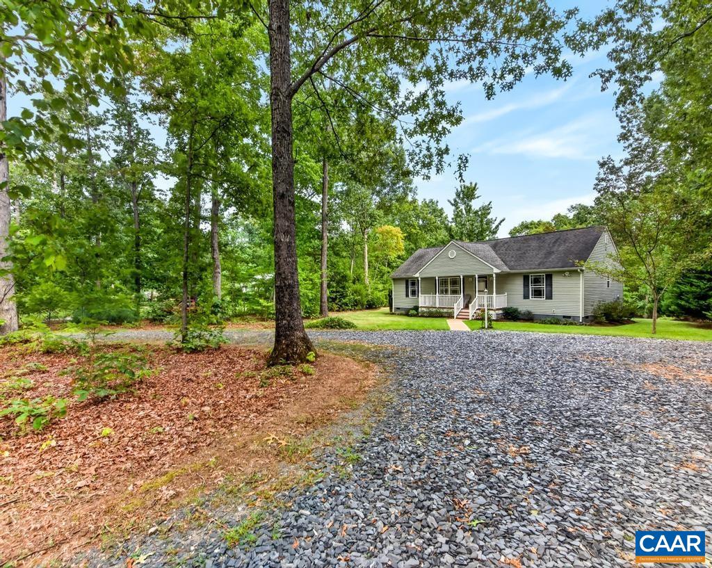 368 HUMMINGBIRD RD, SCOTTSVILLE, Virginia 24590, 3 Bedrooms Bedrooms, ,2 BathroomsBathrooms,Residential,368 HUMMINGBIRD RD,681903 MLS # 681903 368 HUMMINGBIRD RD, SCOTTSVILLE, Virginia 24590, 3 Bedrooms Bedrooms, ,2 BathroomsBathrooms,Residential,368 HUMMINGBIRD RD,681903 MLS # 681903