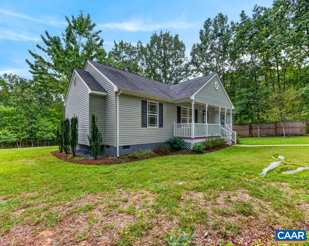 368 HUMMINGBIRD RD, SCOTTSVILLE, Virginia 24590, 3 Bedrooms Bedrooms, ,2 BathroomsBathrooms,Residential,368 HUMMINGBIRD RD,681903 MLS # 681903 368 HUMMINGBIRD RD, SCOTTSVILLE, Virginia 24590, 3 Bedrooms Bedrooms, ,2 BathroomsBathrooms,Residential,368 HUMMINGBIRD RD,681903 MLS # 681903