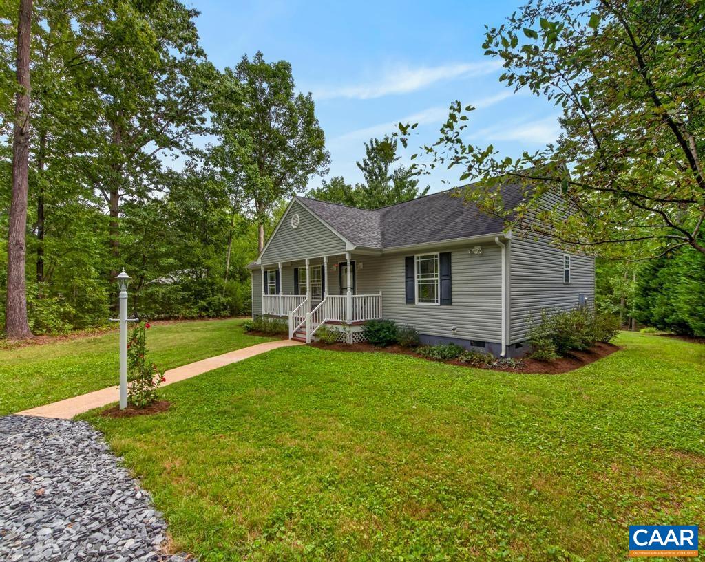 368 HUMMINGBIRD RD, SCOTTSVILLE, Virginia 24590, 3 Bedrooms Bedrooms, ,2 BathroomsBathrooms,Residential,368 HUMMINGBIRD RD,681903 MLS # 681903 368 HUMMINGBIRD RD, SCOTTSVILLE, Virginia 24590, 3 Bedrooms Bedrooms, ,2 BathroomsBathrooms,Residential,368 HUMMINGBIRD RD,681903 MLS # 681903
