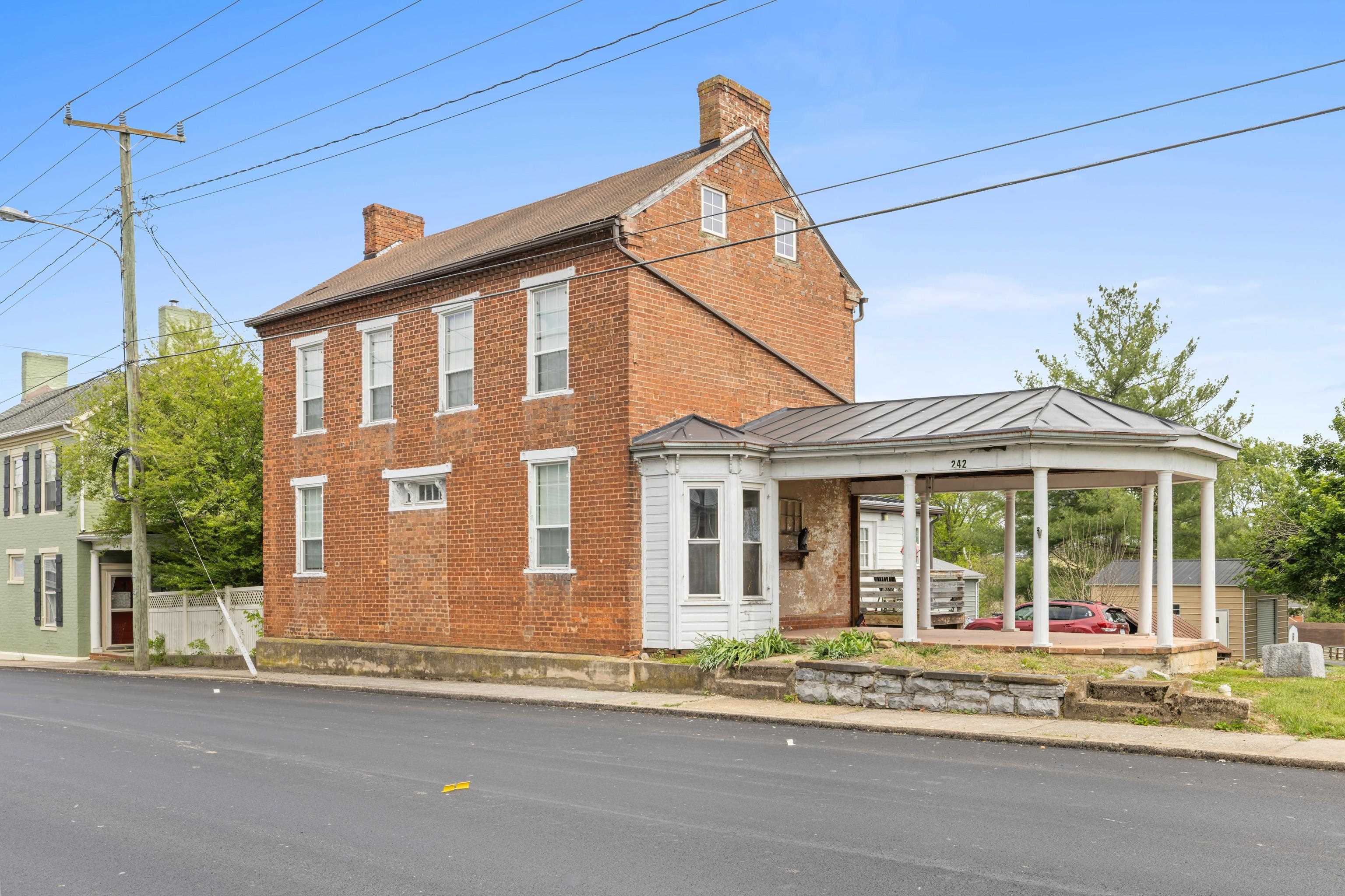 242 S MAIN ST, MOUNT CRAWFORD, Virginia 22841, ,Residential,242 S MAIN ST,681909 MLS # 681909 242 S MAIN ST, MOUNT CRAWFORD, Virginia 22841, ,Residential,242 S MAIN ST,681909 MLS # 681909