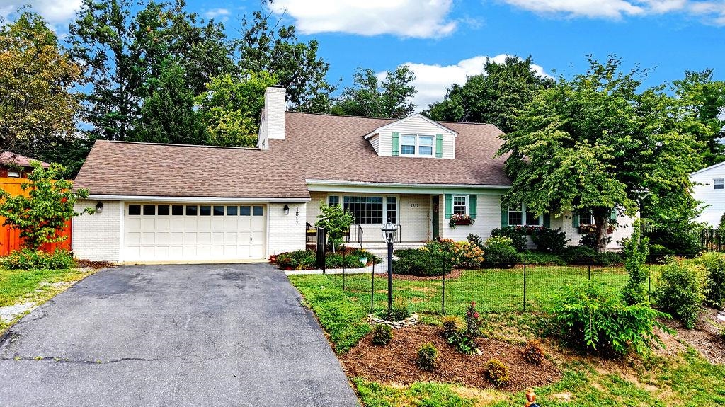 1817 CHEROKEE RD, WAYNESBORO, Virginia 22980, 4 Bedrooms Bedrooms, ,2 BathroomsBathrooms,Residential,1817 CHEROKEE RD,681905 MLS # 681905