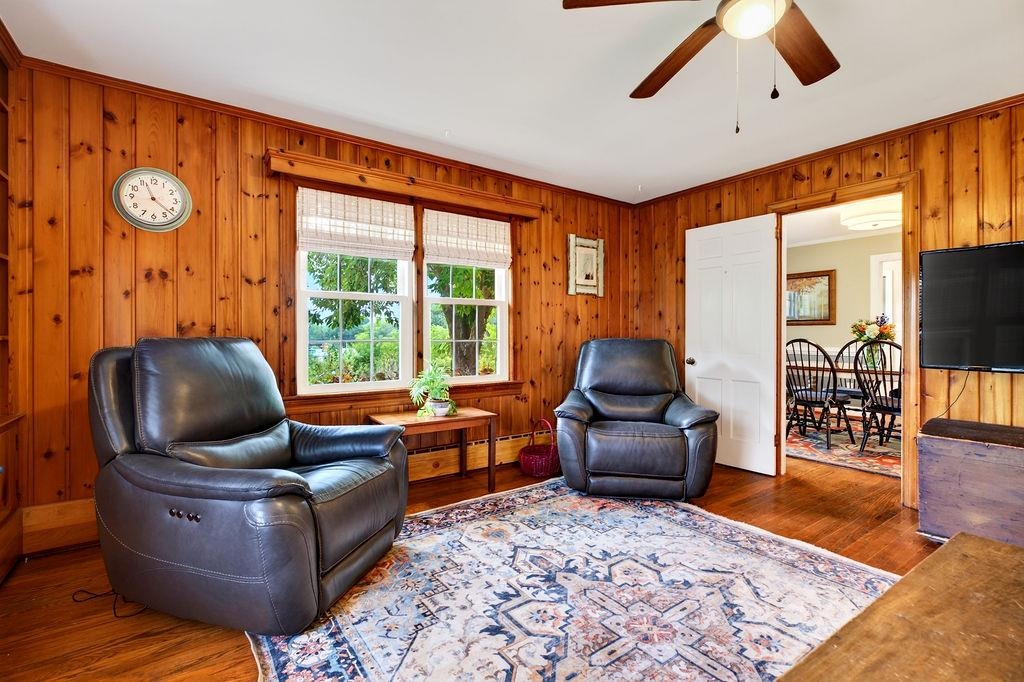 1817 CHEROKEE RD, WAYNESBORO, Virginia 22980, 4 Bedrooms Bedrooms, ,2 BathroomsBathrooms,Residential,1817 CHEROKEE RD,681905 MLS # 681905