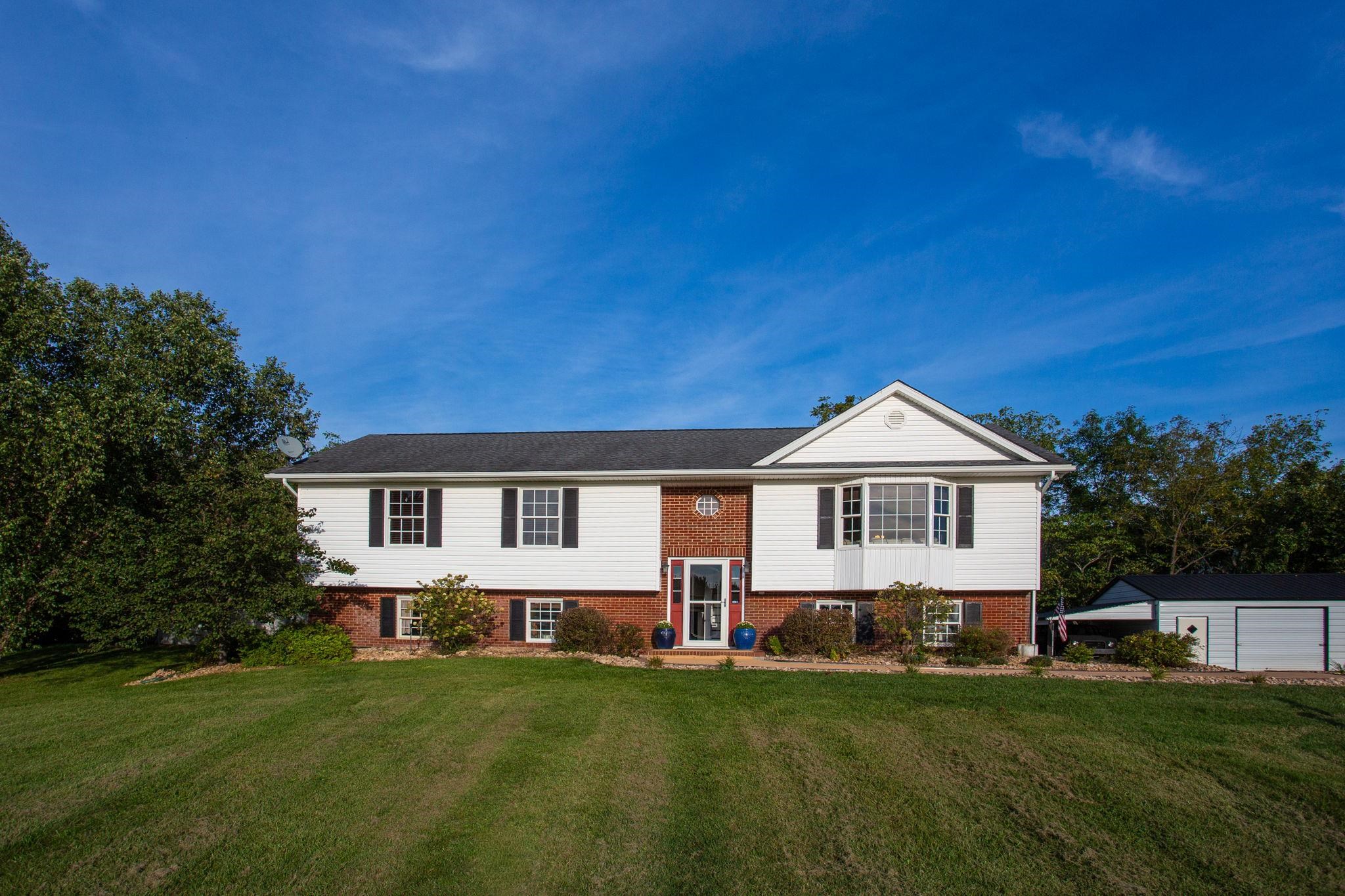 215 GREEN HILLS LN, NEW MARKET, Virginia 22844, 4 Bedrooms Bedrooms, ,2 BathroomsBathrooms,Residential,Hummingbird Hill,215 GREEN HILLS LN,681906 MLS # 681906