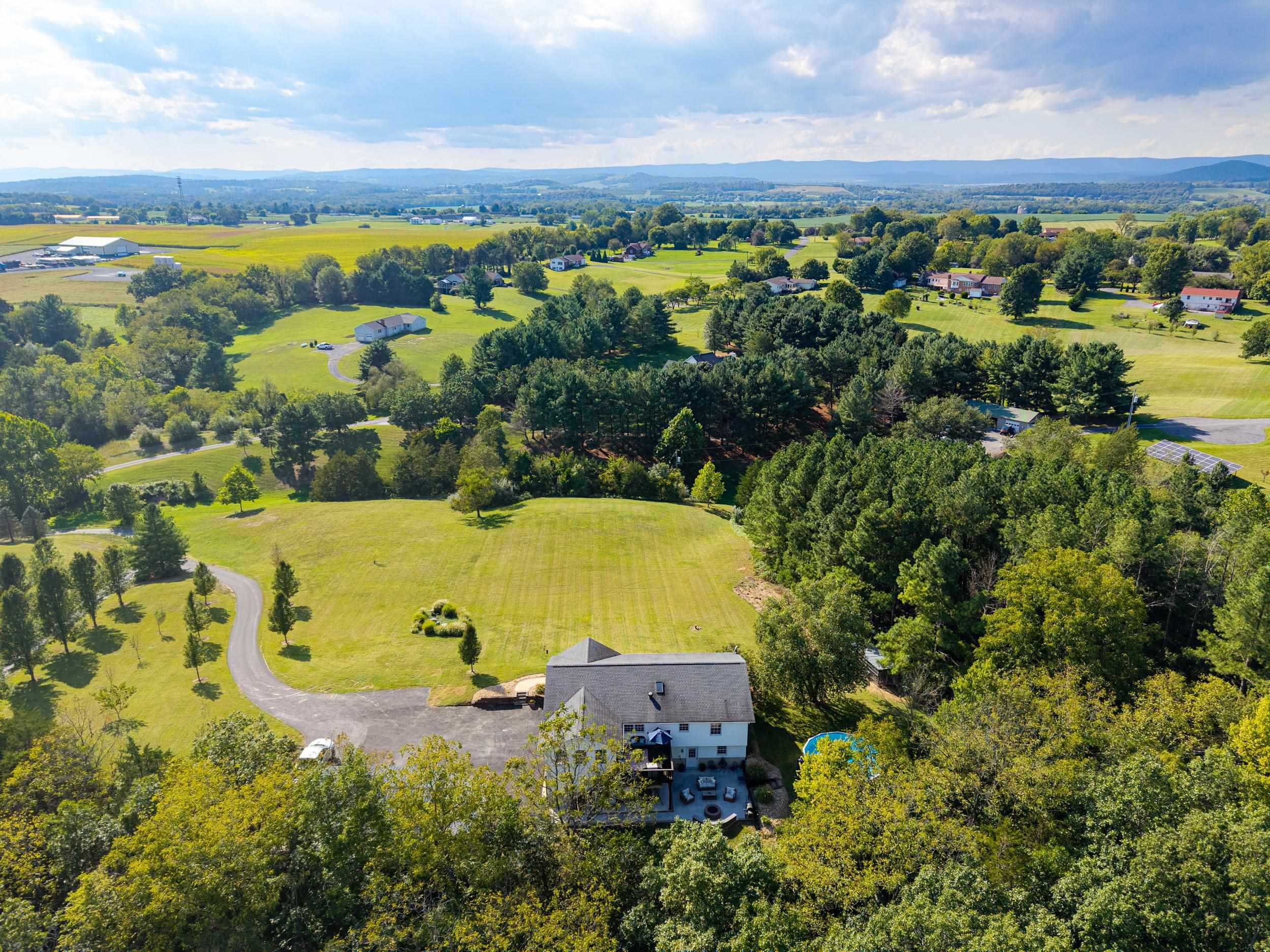 215 GREEN HILLS LN, NEW MARKET, Virginia 22844, 4 Bedrooms Bedrooms, ,2 BathroomsBathrooms,Residential,Hummingbird Hill,215 GREEN HILLS LN,681906 MLS # 681906