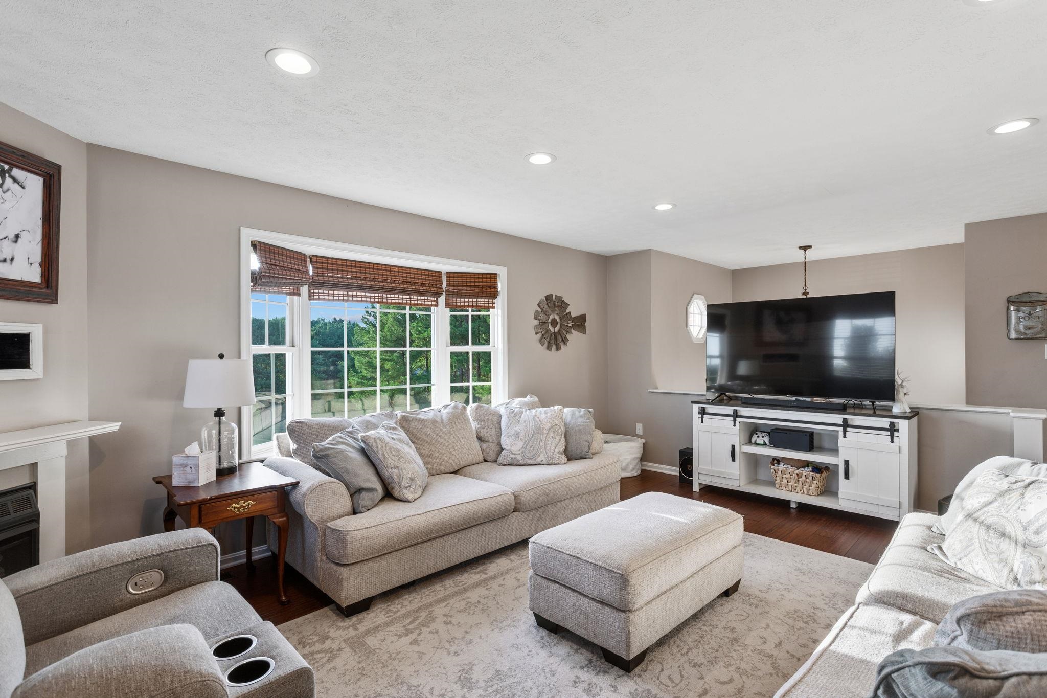 215 GREEN HILLS LN, NEW MARKET, Virginia 22844, 4 Bedrooms Bedrooms, ,2 BathroomsBathrooms,Residential,Hummingbird Hill,215 GREEN HILLS LN,681906 MLS # 681906